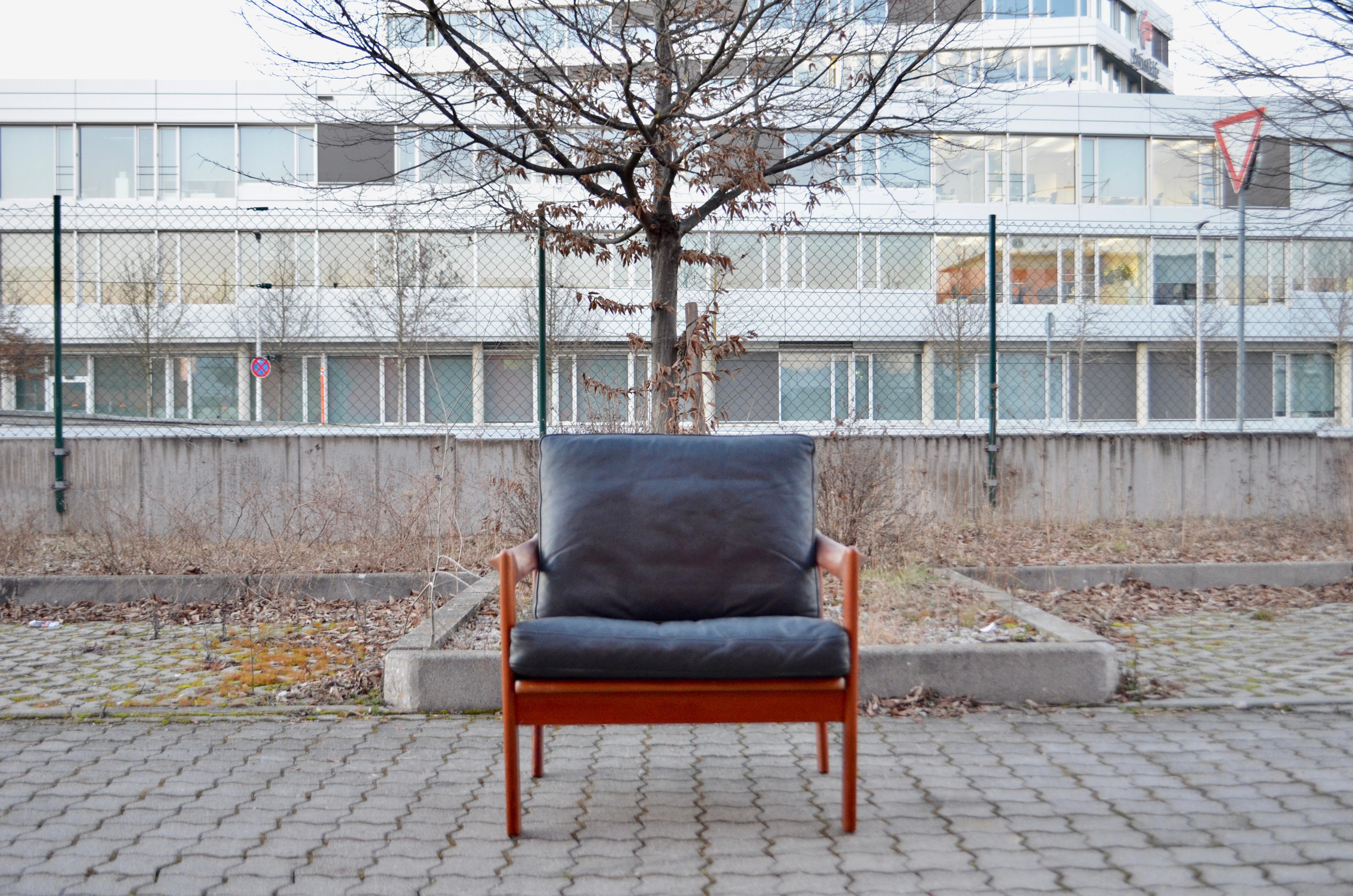 Illum Wikkelsø Wikkelsoe Leather Armchair Chair black Niels Eilersen Set of 2 1