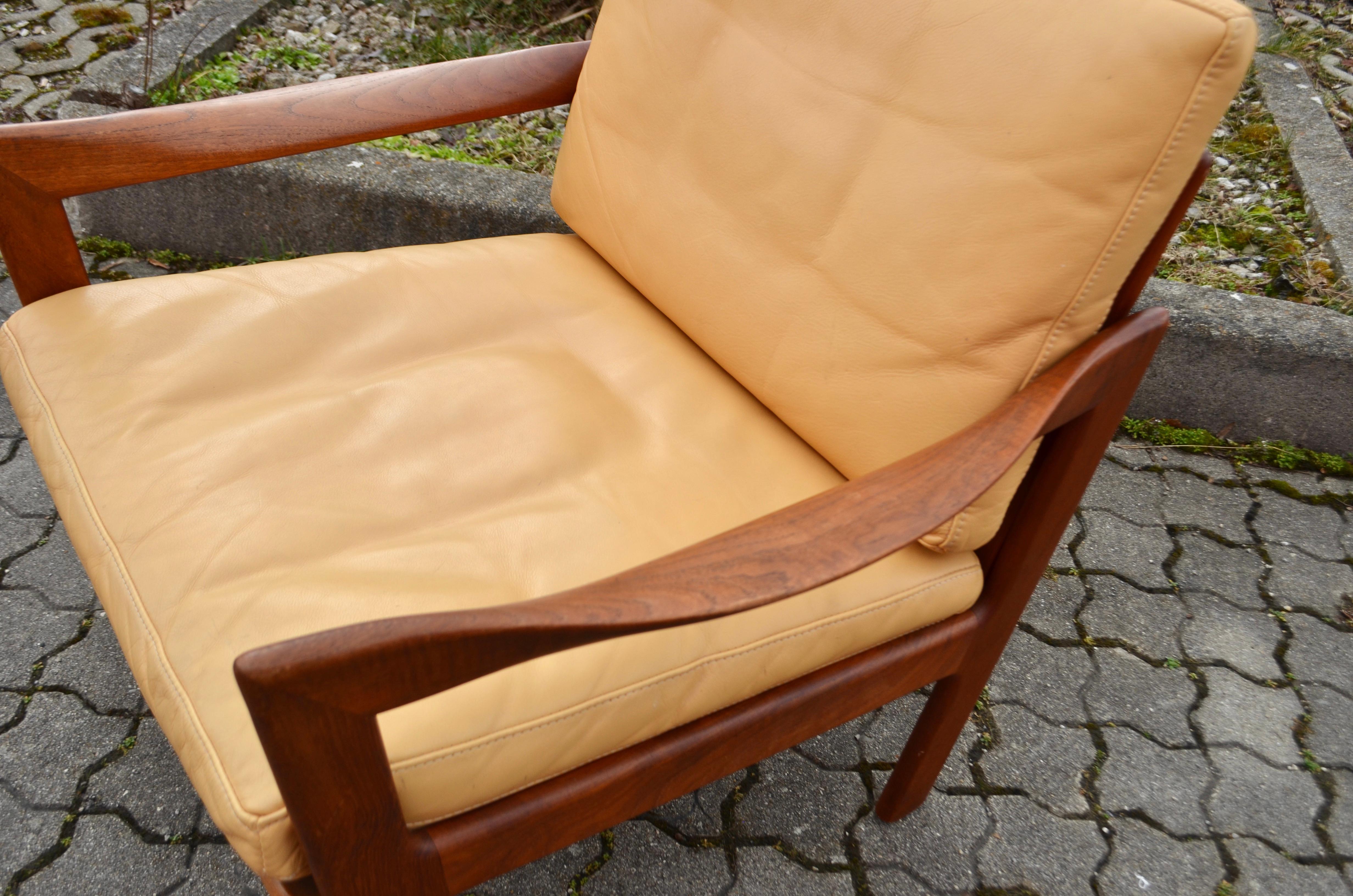 Illum Wikkelsø Wikkelsoe Leather Teak Armchair Chair Ocher Niels Eilersen  For Sale 11