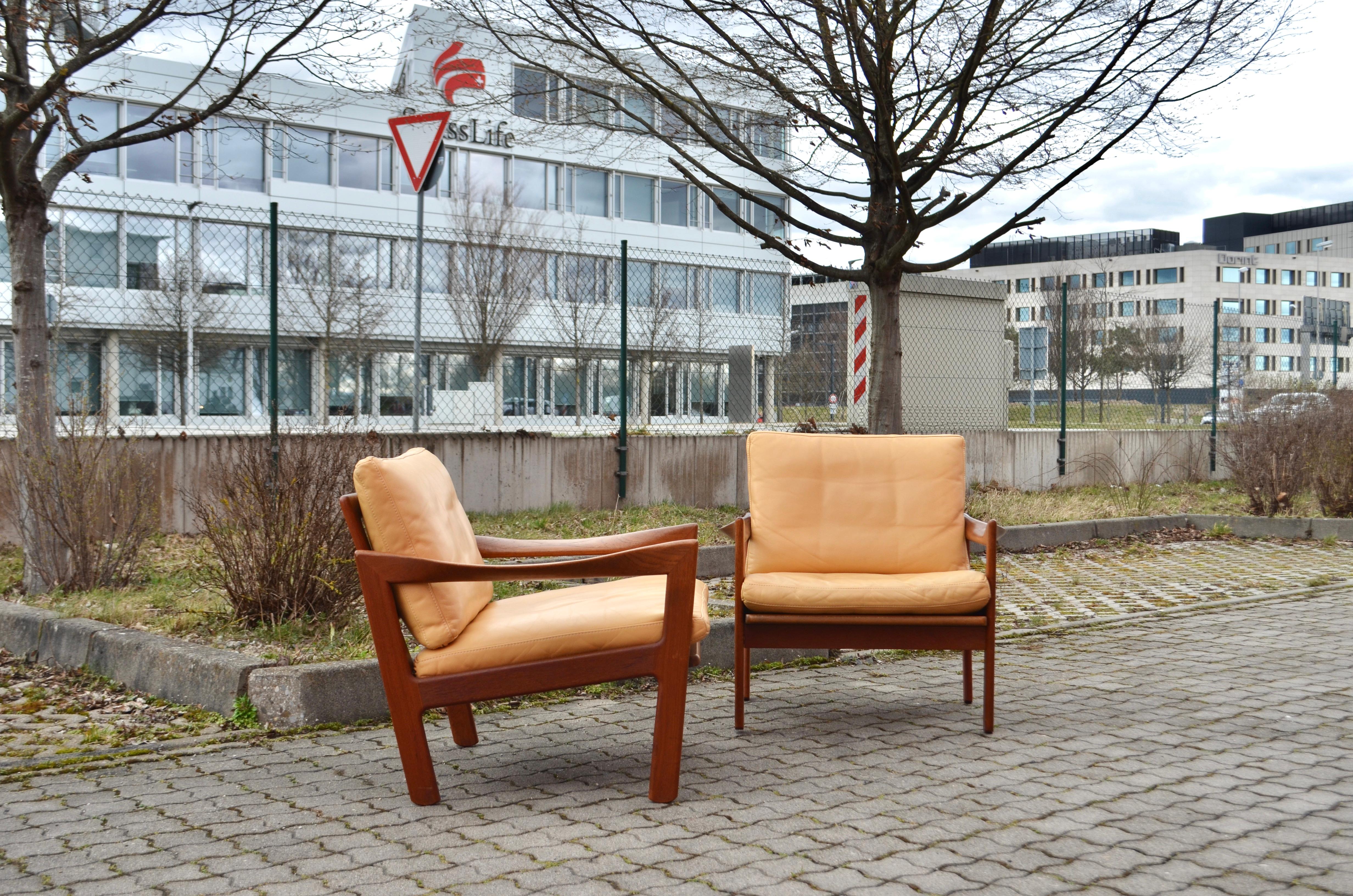 Scandinavian Modern Illum Wikkelsø Wikkelsoe Leather Teak Armchair Chair Ocher Niels Eilersen  For Sale