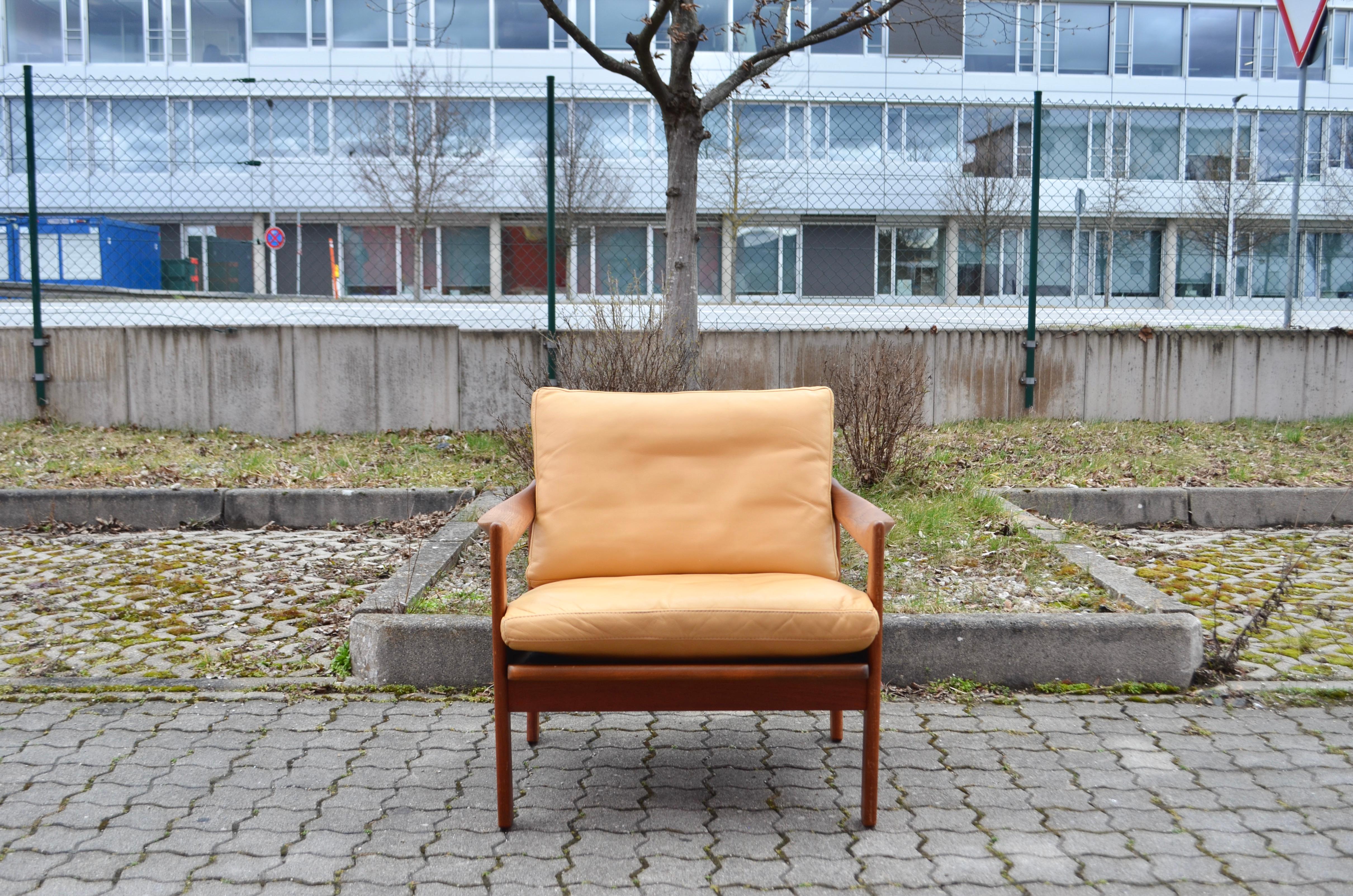 20th Century Illum Wikkelsø Wikkelsoe Leather Teak Armchair Chair Ocher Niels Eilersen  For Sale