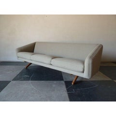 Illum Wikkelsø – Dreisitzer-Sofa mit Wollpolsterung