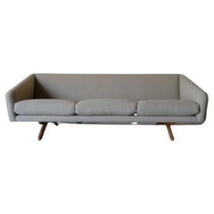Illum Wikkelsø – Dreisitzer-Sofa mit Wollpolsterung