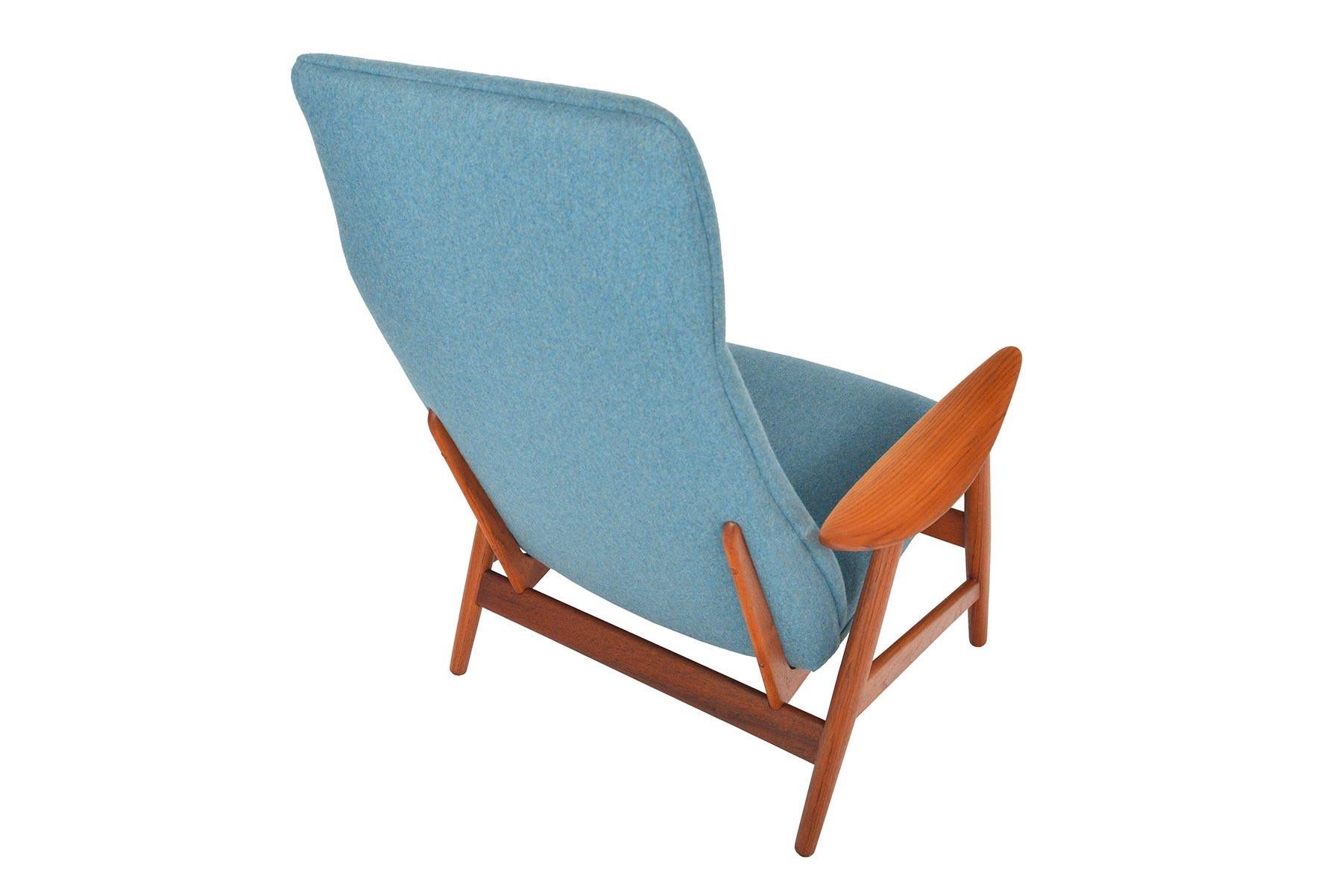 20th Century Illum Wikkelso 10H Teak Highback Lounge Chair