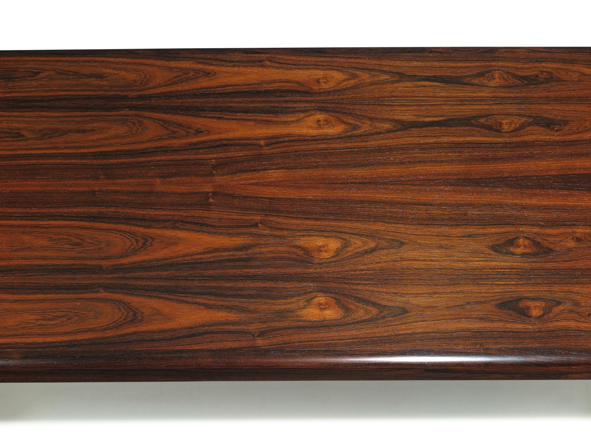 Table basse brésilienne en bois de rose avec plateau Illum Wikkelso en vente 3