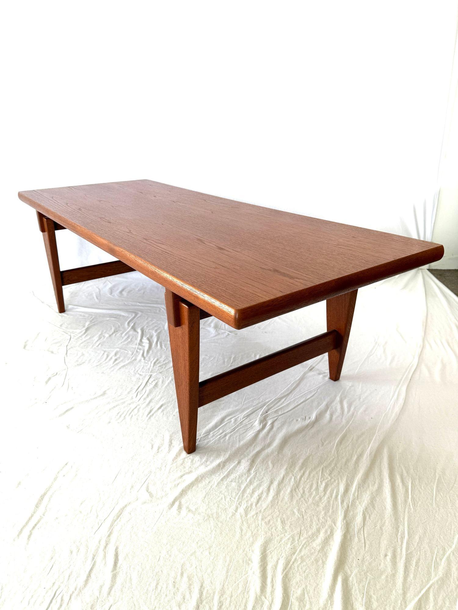 Scandinave moderne Table basse Illum Wikkelso en vente