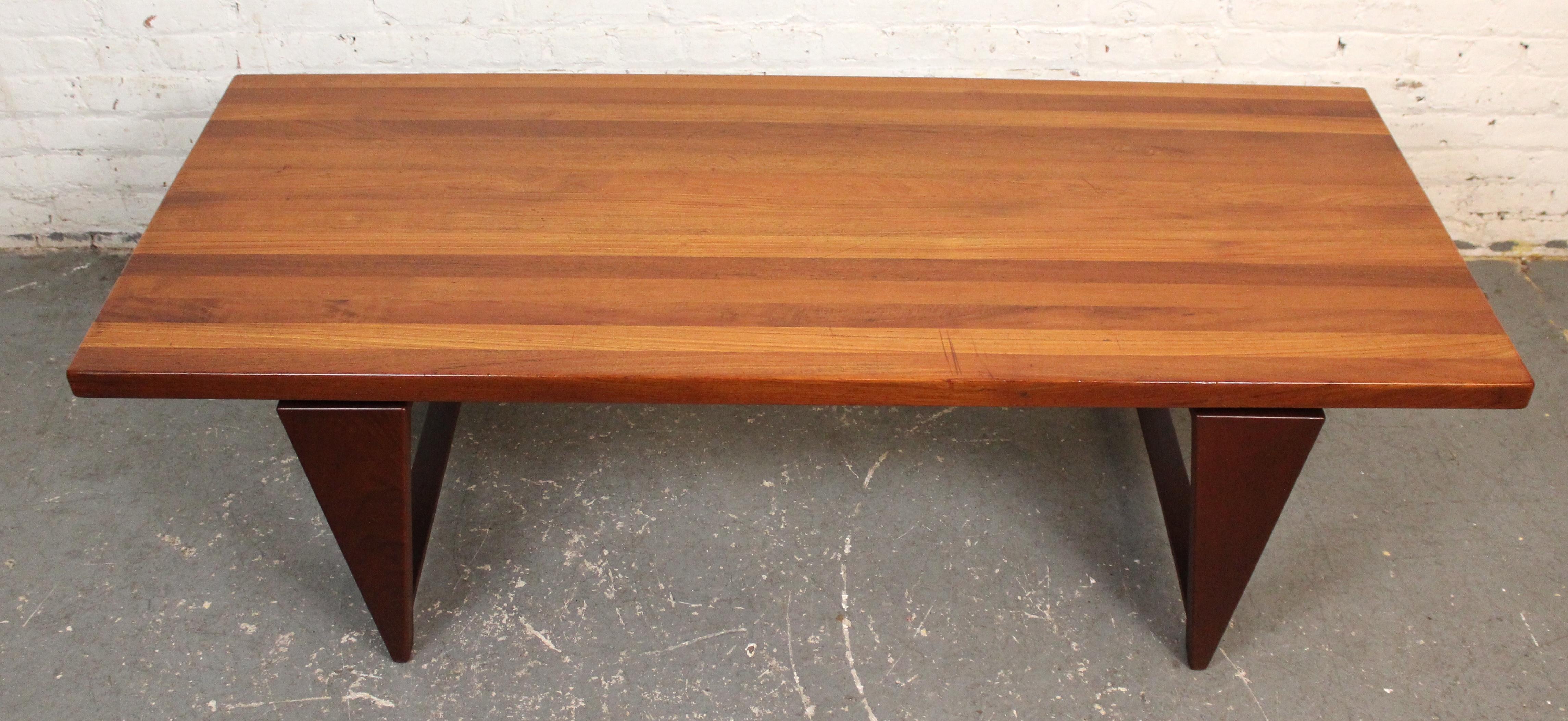 Table basse design Wikkelso d'Illum Bon état - En vente à Brooklyn, NY