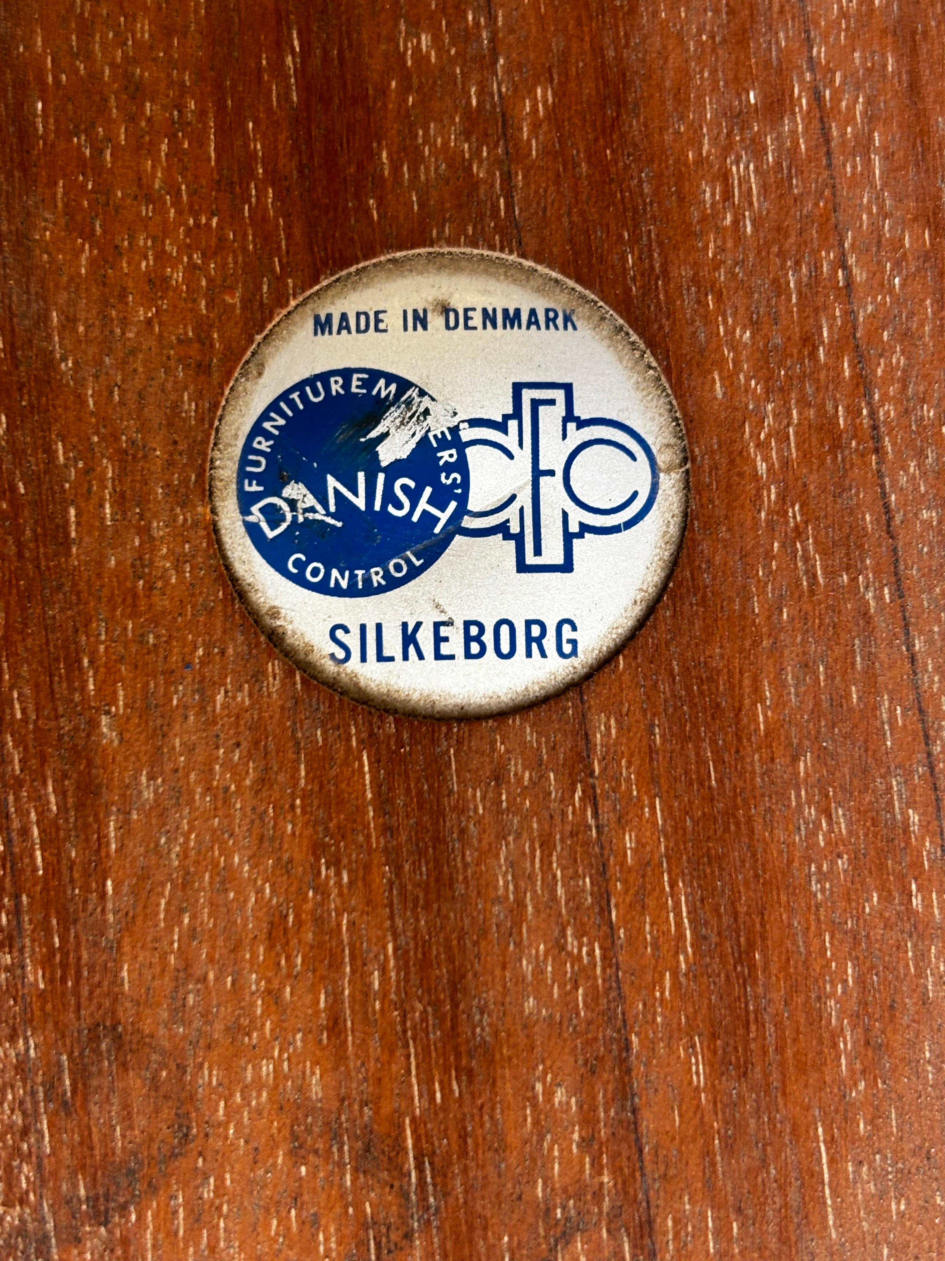 Illum Wikkelso Klapptischset für CFC Silkeborg im Angebot 5