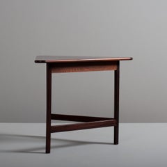 Illum Wikkelso Folding Triangle Table