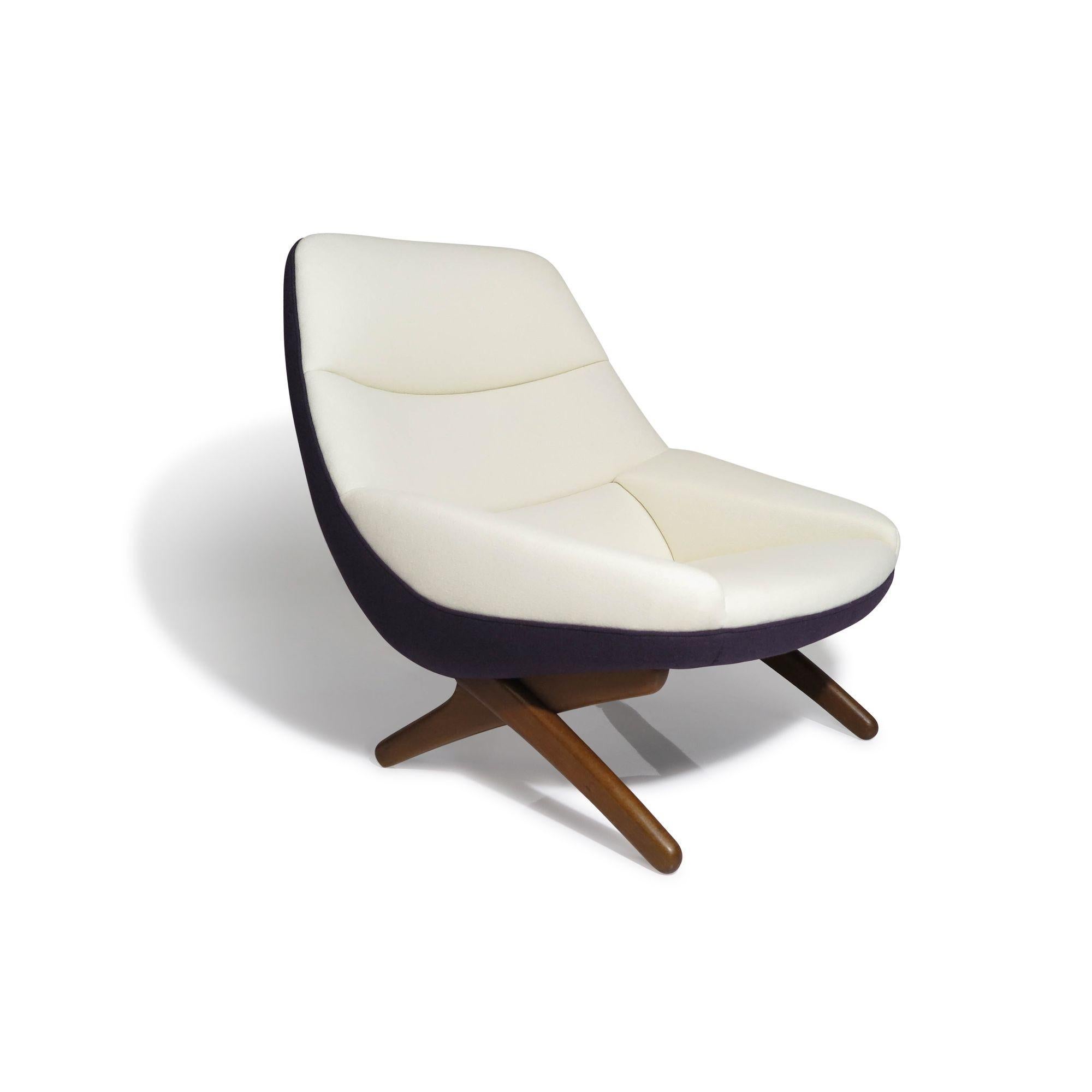 Chaise longue et pouf danoise Illum Wikkelso pour Mikael Laursen Excellent état - En vente à Oakland, CA