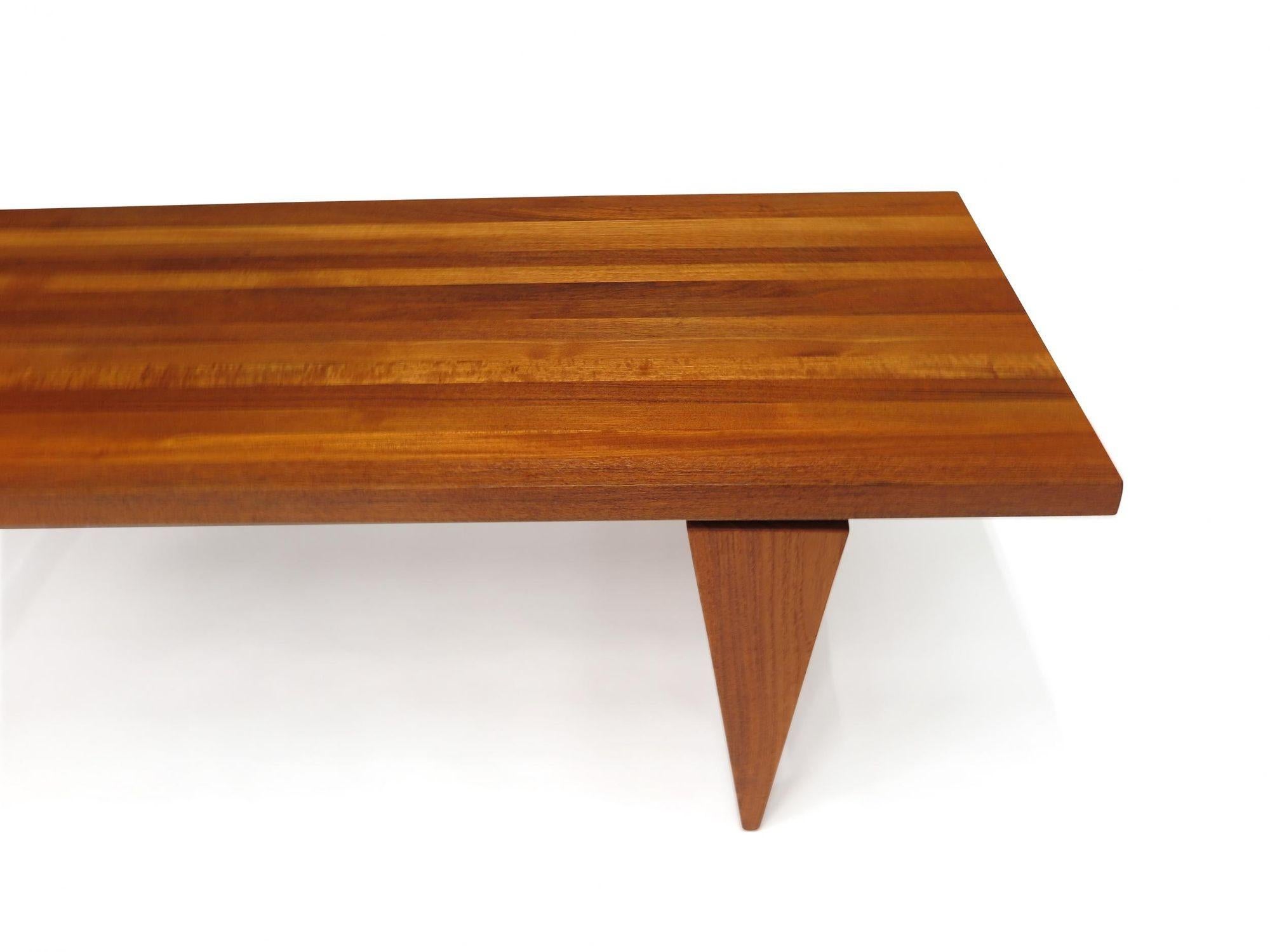 Illum Wikkelso for Mikael Laursen Solid Teak Danish Designed Coffee Table en vente 1