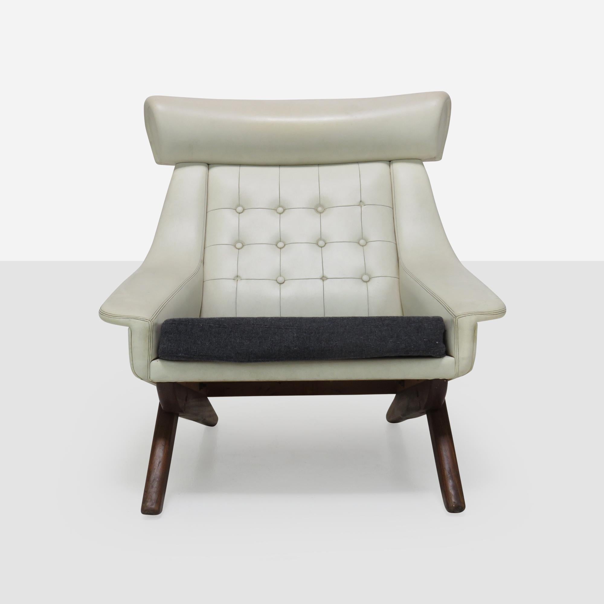 Scandinavian Modern Ox Lounge Chair by Illum Wikkelso For Sale