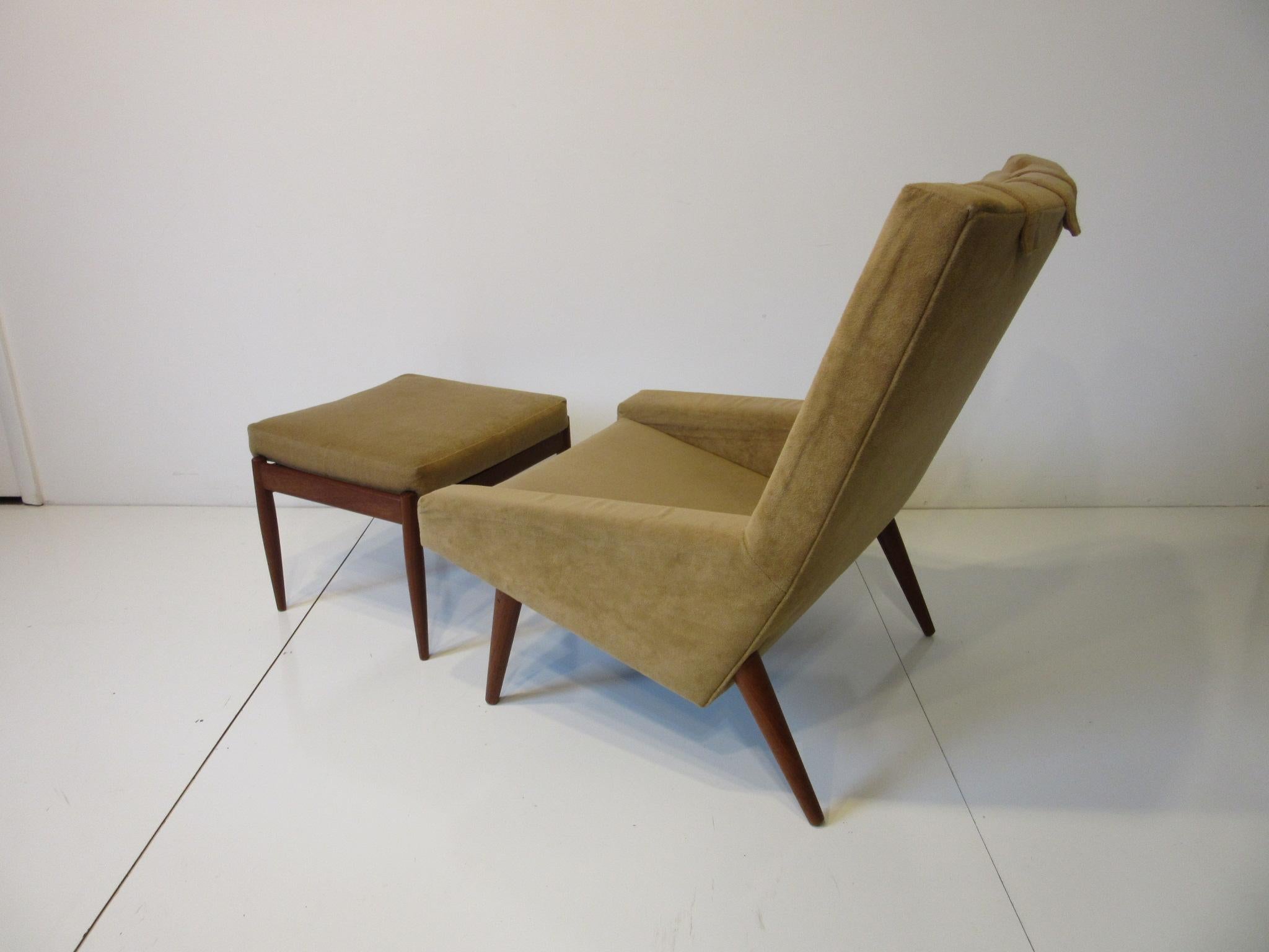 Illum Wikkelso Lounge Chair / Ottoman for Soren Willadsen, Denmark In Good Condition In Cincinnati, OH