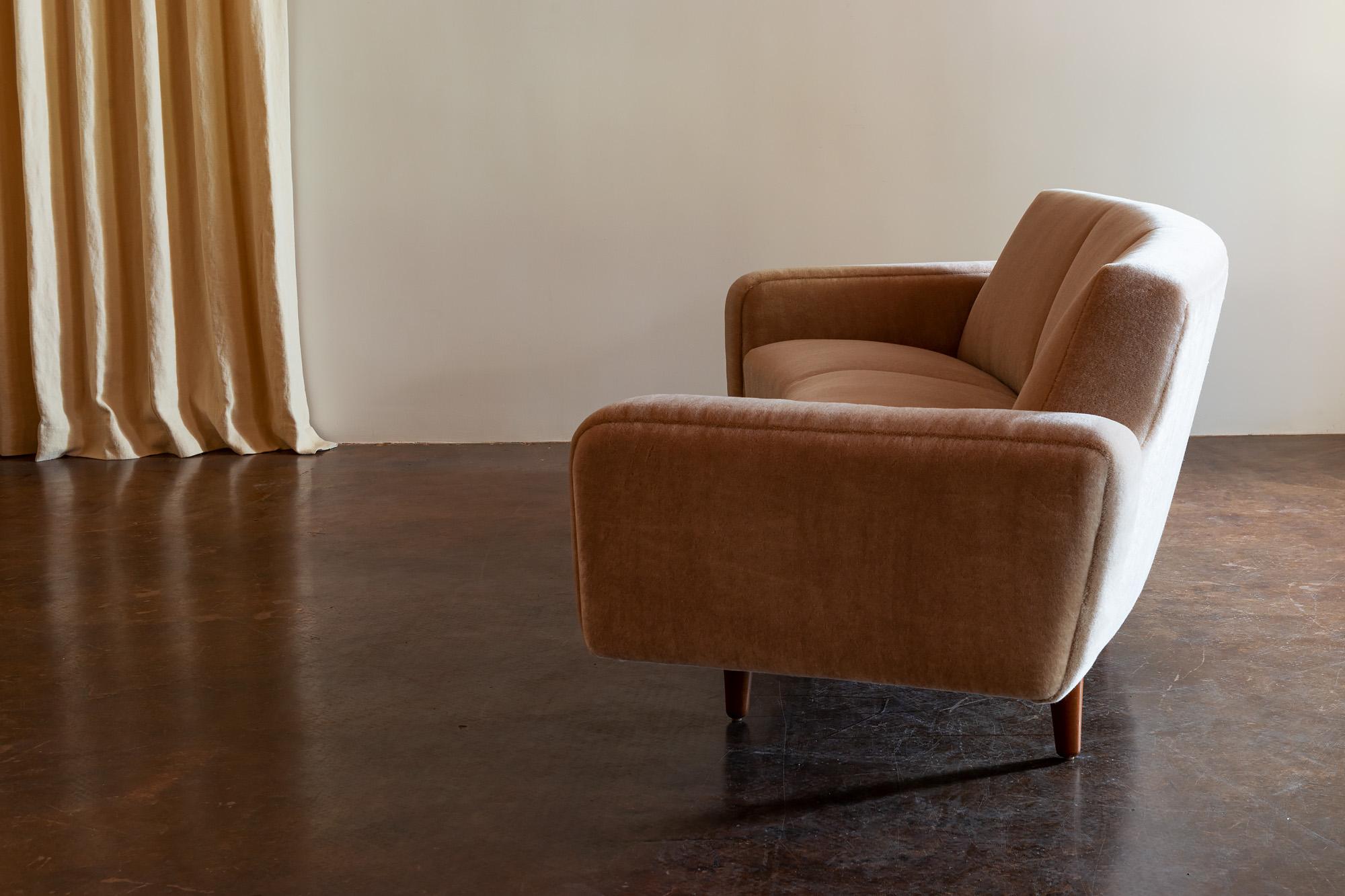 Mid-20th Century Illum Wikkelso Model 450 Curved Sofa, Denmark, 1960s