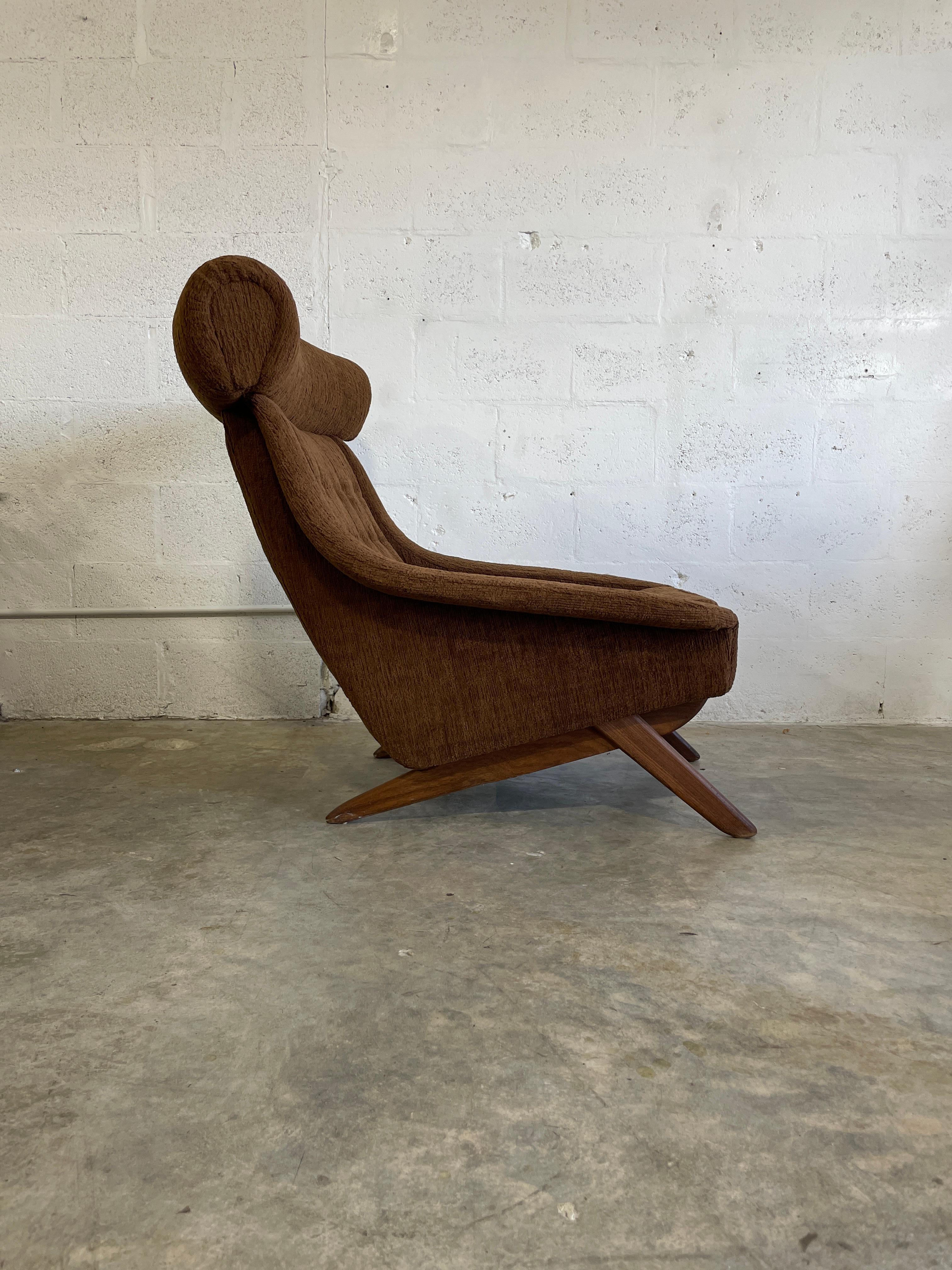 Illum Wikkelso Ox Lounge Highback Chair Danish Mid Century Modern In Good Condition For Sale In Fort Lauderdale, FL