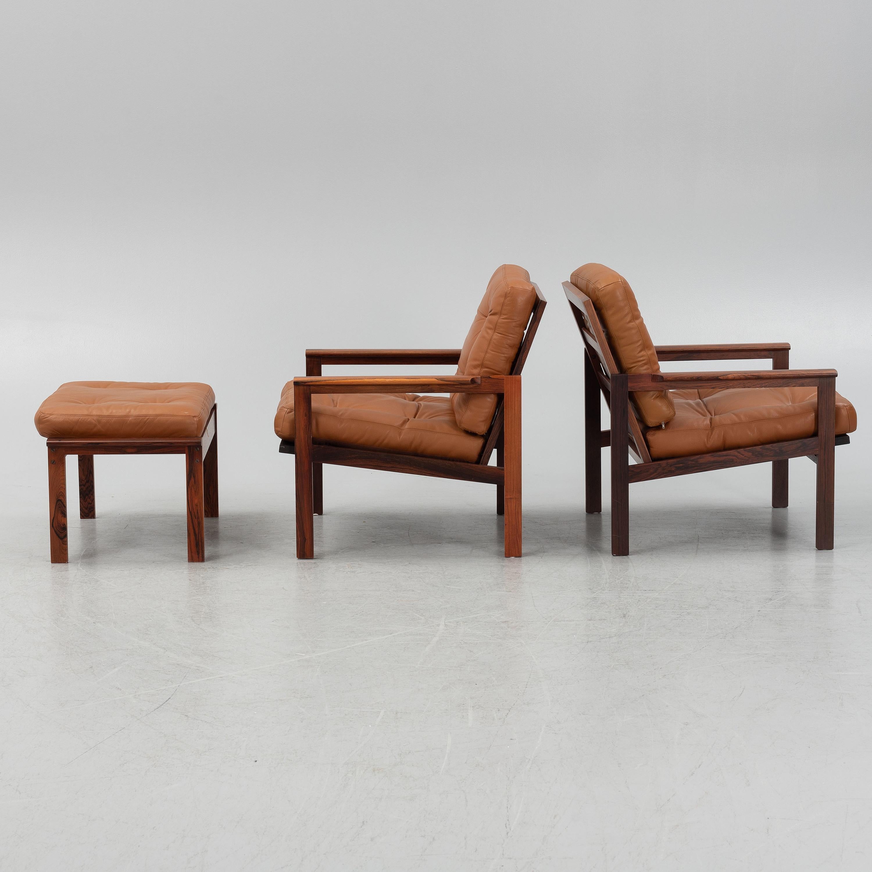 Mid-Century Modern Illum Wikkelso pair of 'Capella'  armchairs with pouf Denmark 1960 For Sale