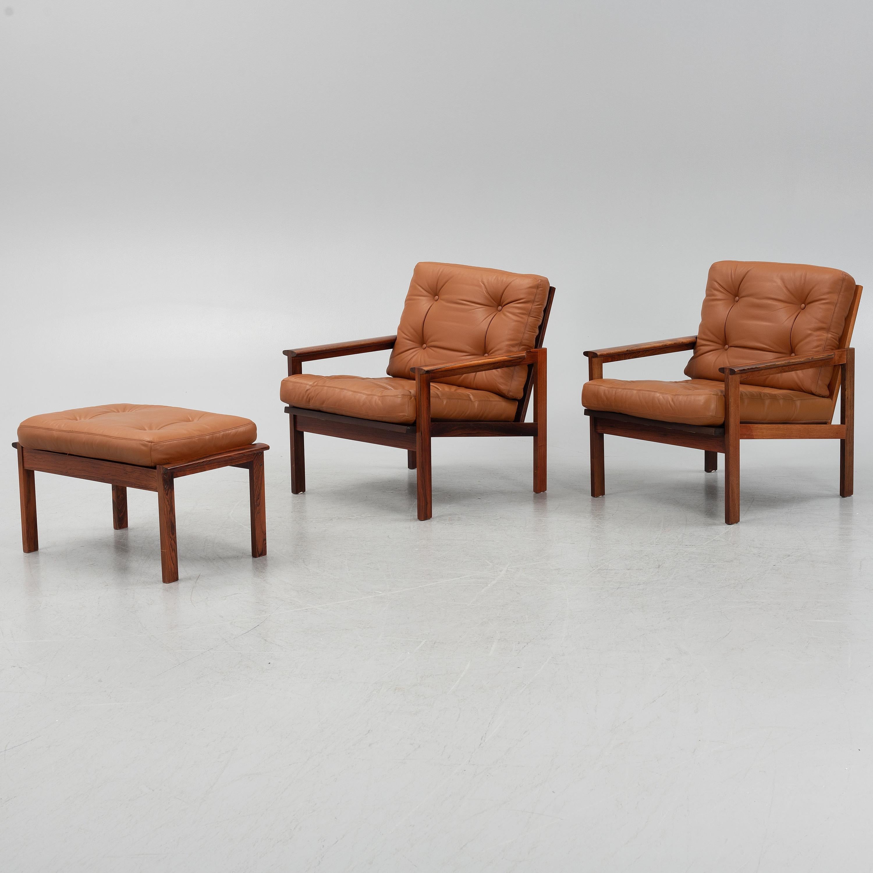 20th Century Illum Wikkelso pair of 'Capella'  armchairs with pouf Denmark 1960 For Sale