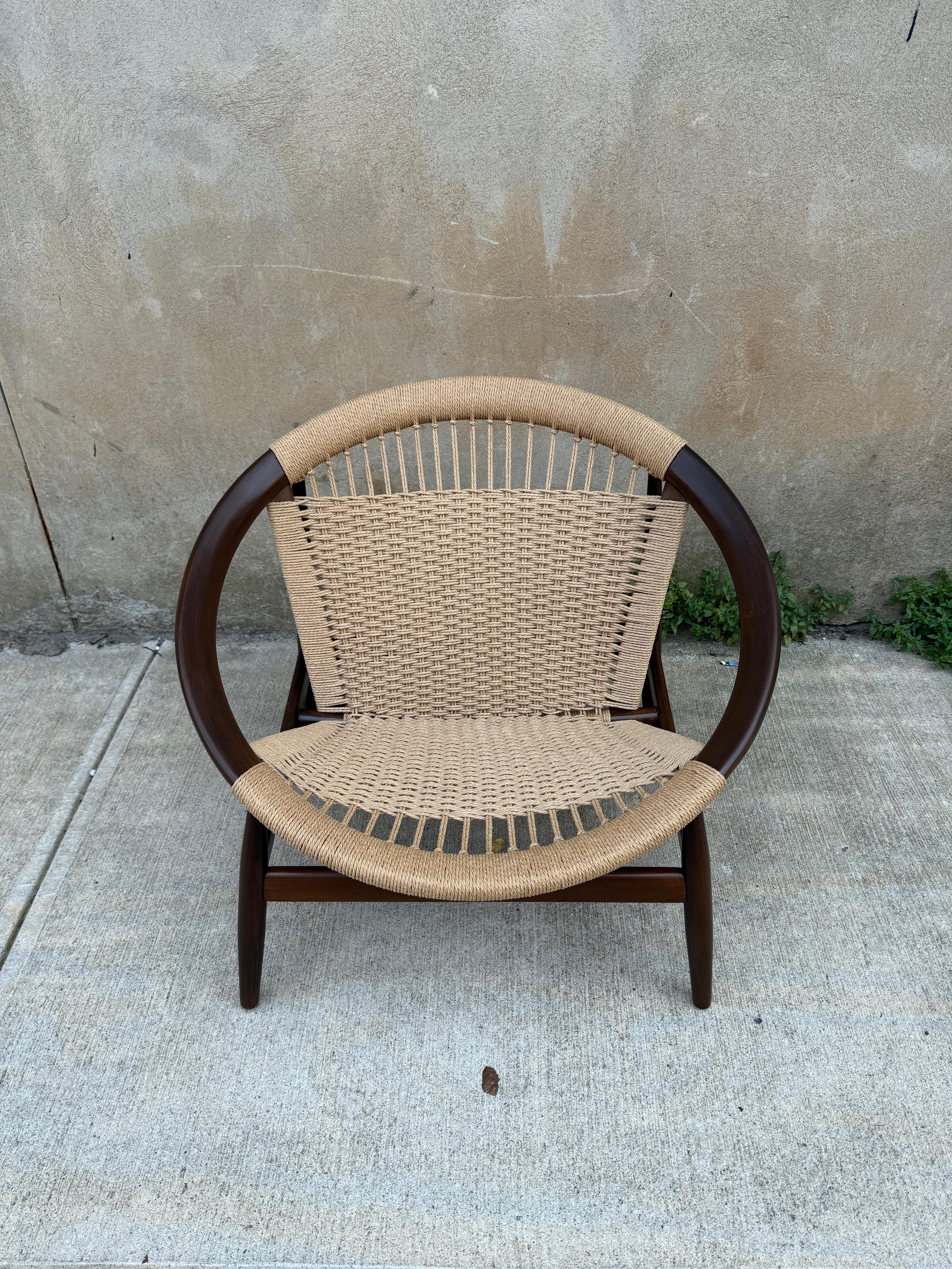 Danois Chaise longue Illum Wikkelso Ringstol entièrement restaurée en vente