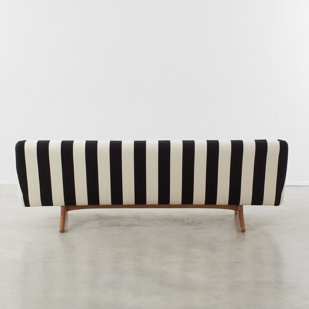 Illum Wikkelso Sofa Model Ml-90 Mikael Laursen and Son, Denmark, 1960 In Good Condition For Sale In London, GB