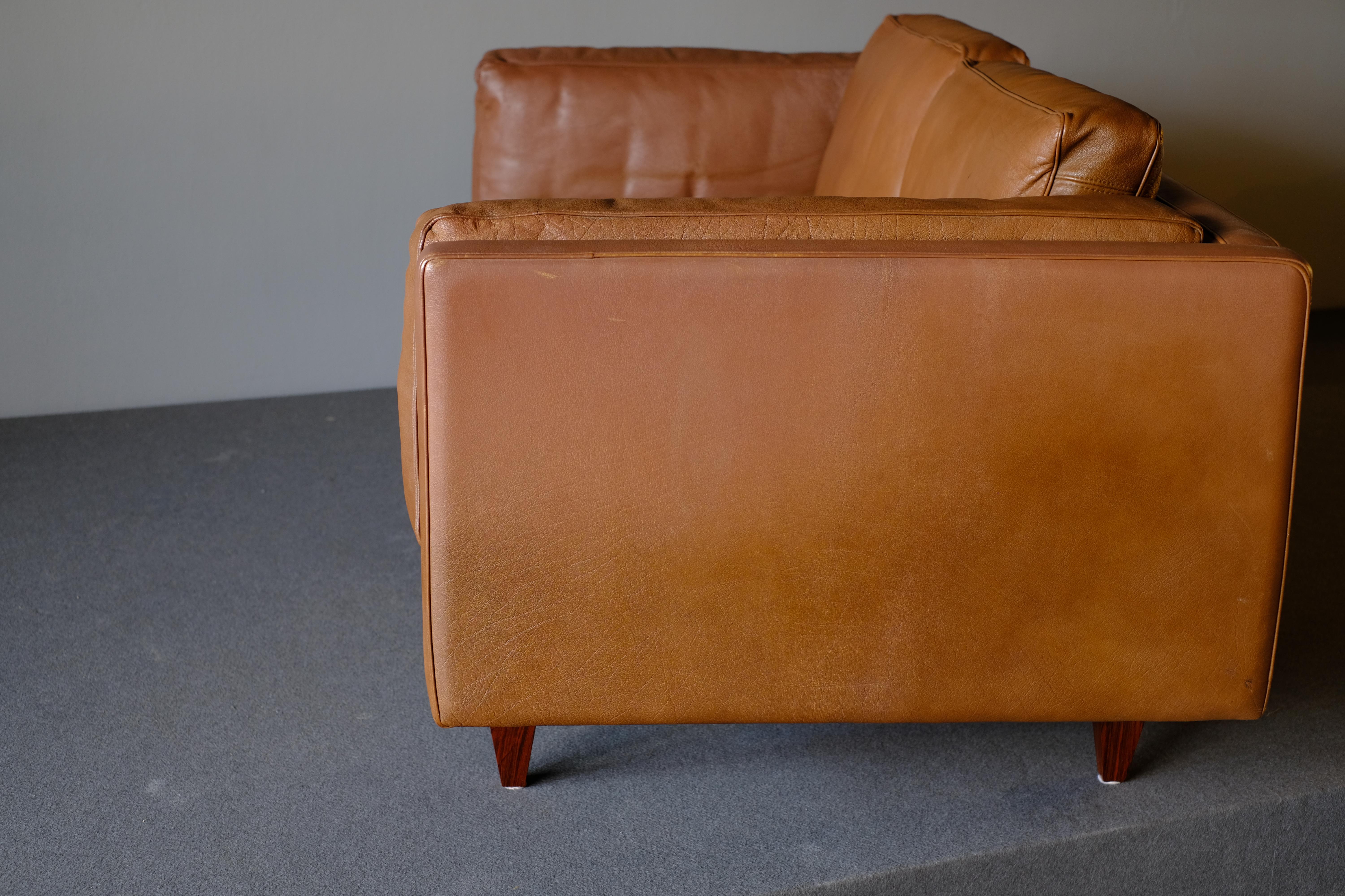 Illum Wikkelso Sofa by Holgar Christensen In Good Condition For Sale In Singapore, SG