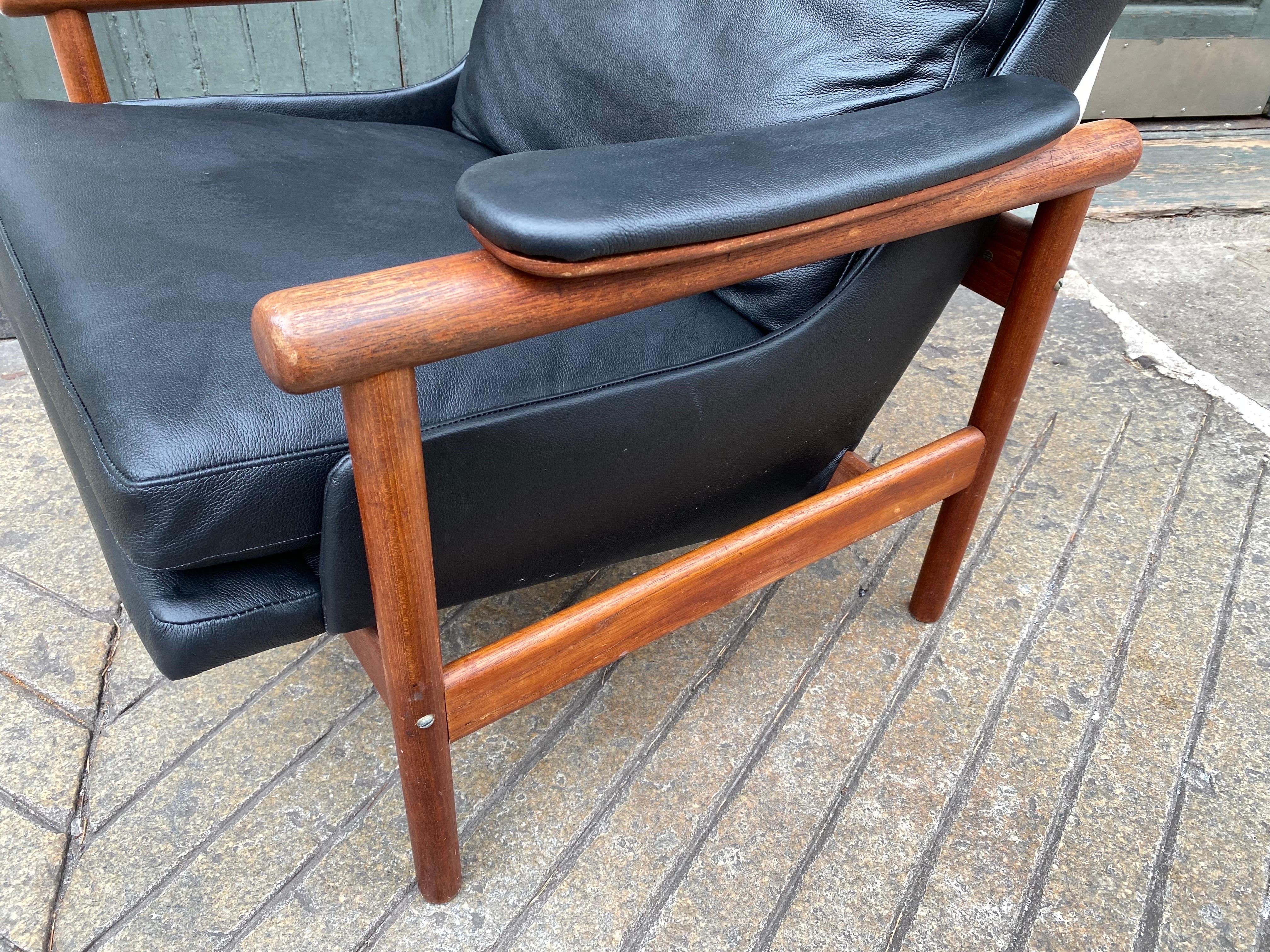 Scandinavian Modern Illum Wikkelso “Wiki “ Leather Lounge Chair for Kofoeds