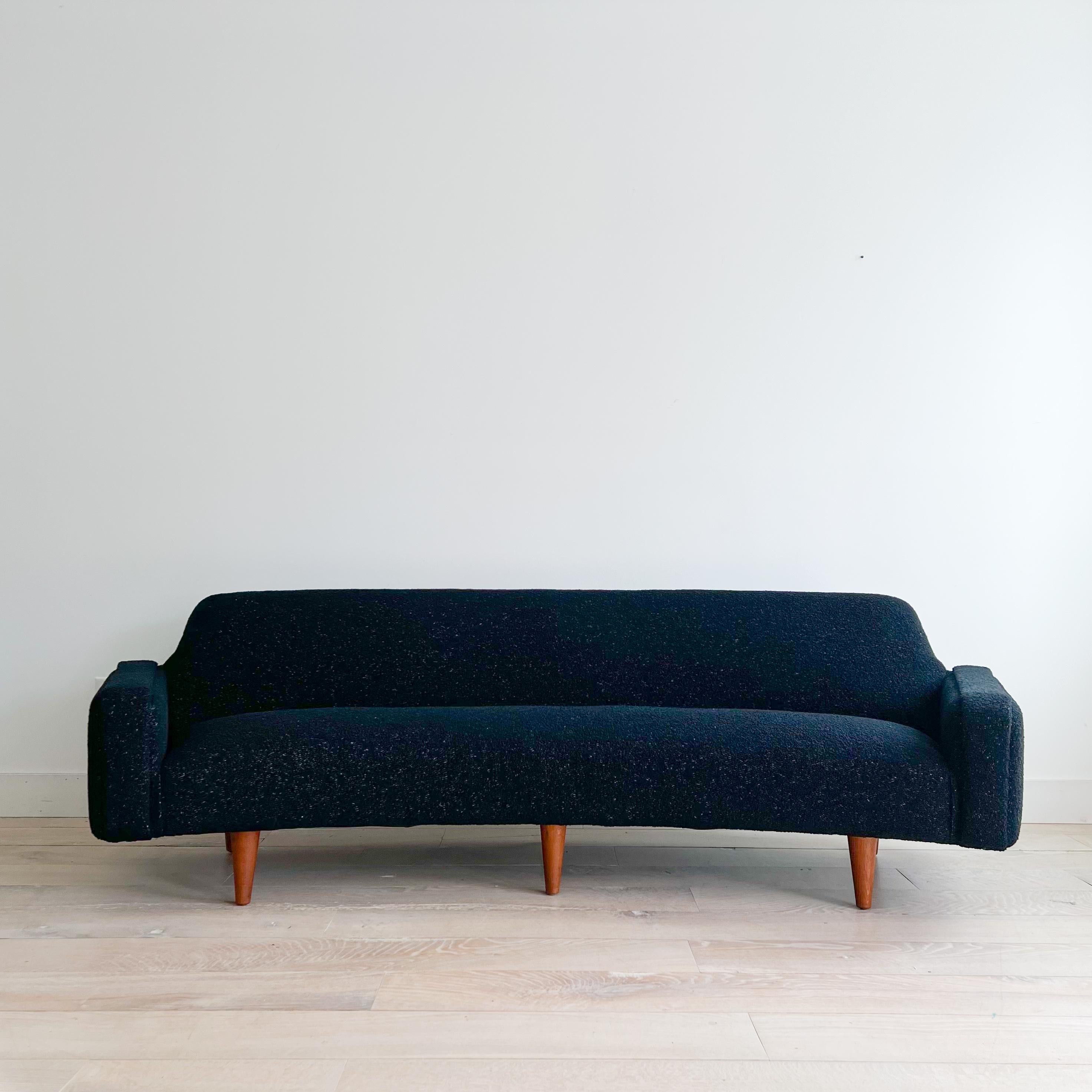 Illum Wikkelso's Rare Banana Curved Sofa - Model 450 - New Upholstery 5