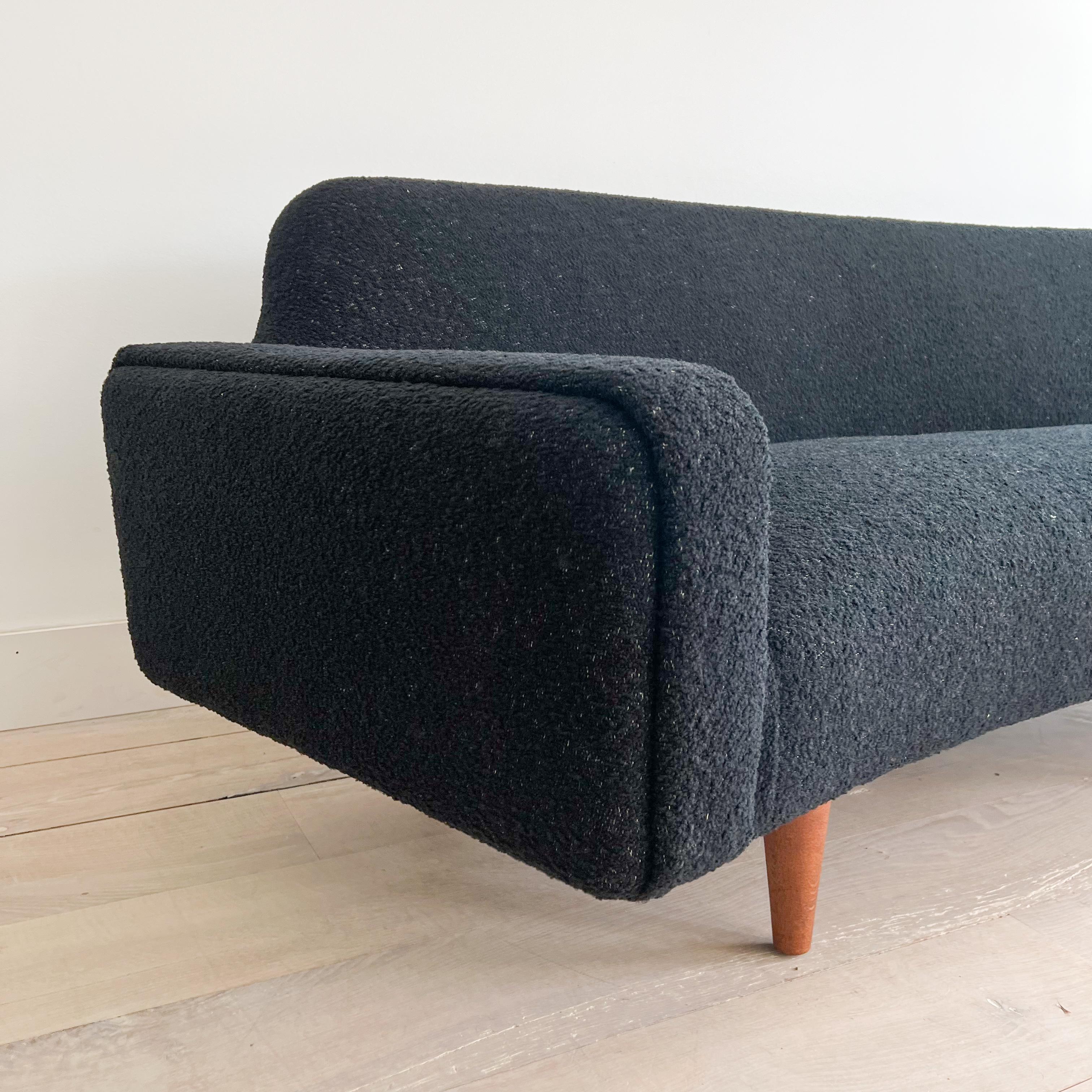 Illum Wikkelso's Rare Banana Curved Sofa - Model 450 - New Upholstery 4