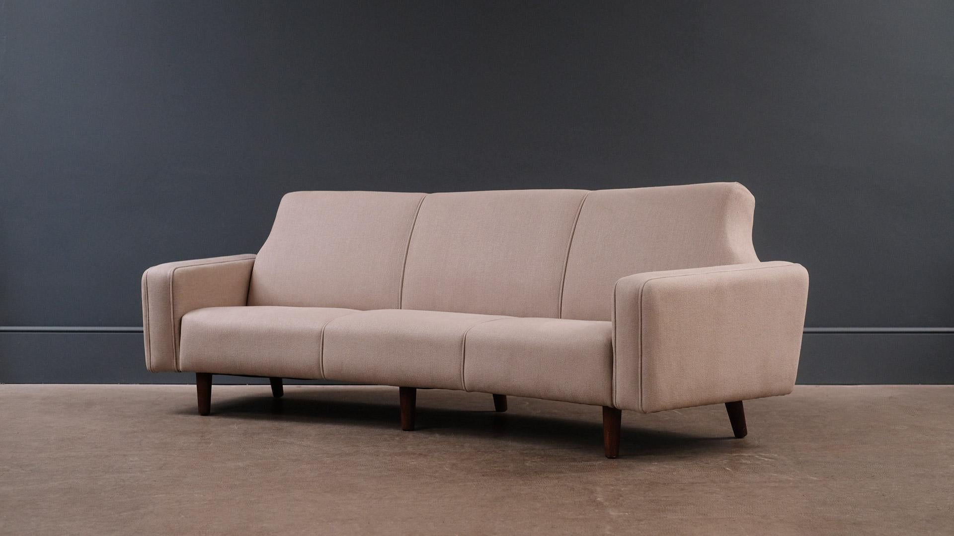 Scandinavian Modern Illum Wikkeslo Sofa