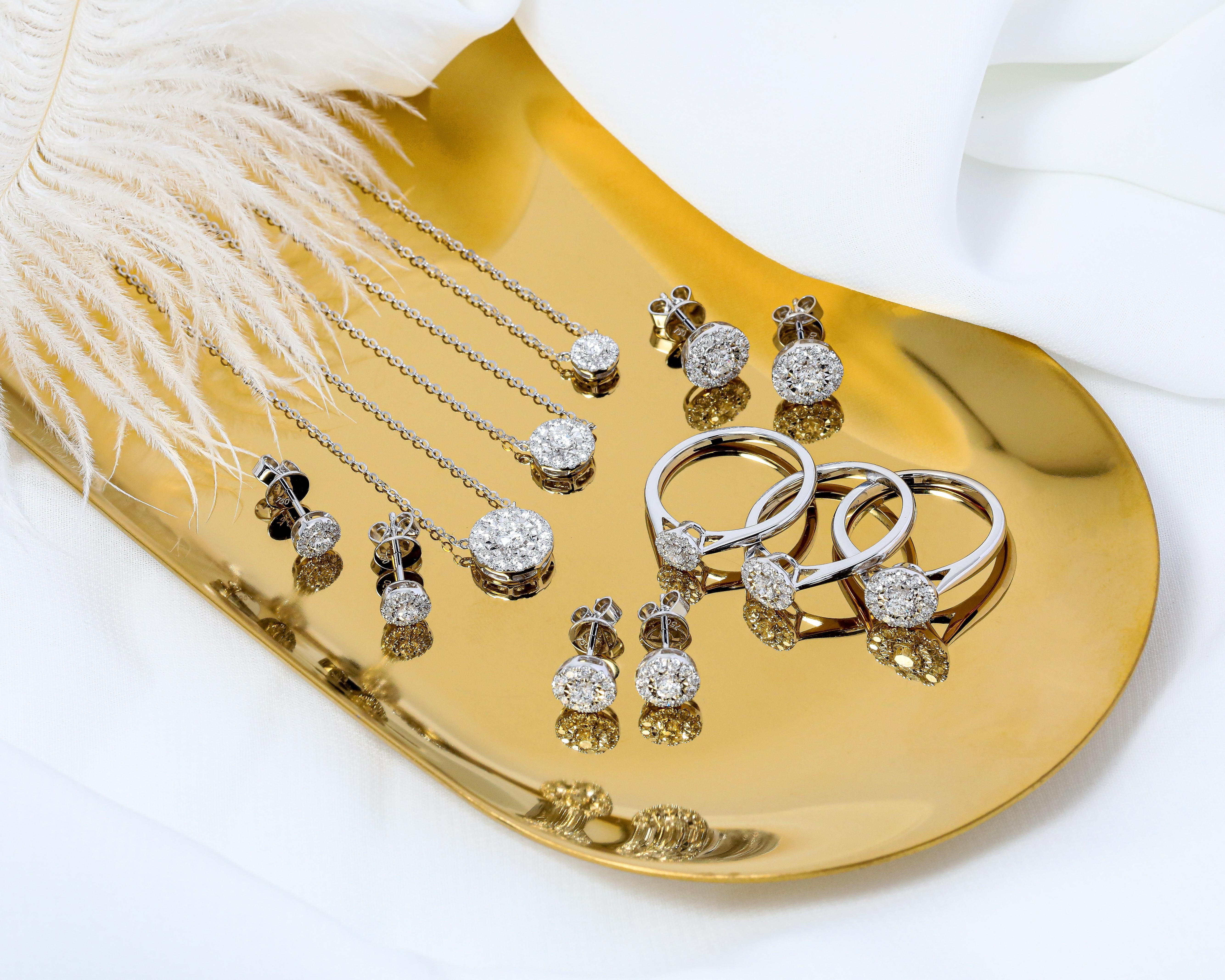 Illuminate Cushion Double Halo Necklace 1/5 CT TW By Rupali Adani Fine Jewellery In New Condition For Sale In Dubai, DU