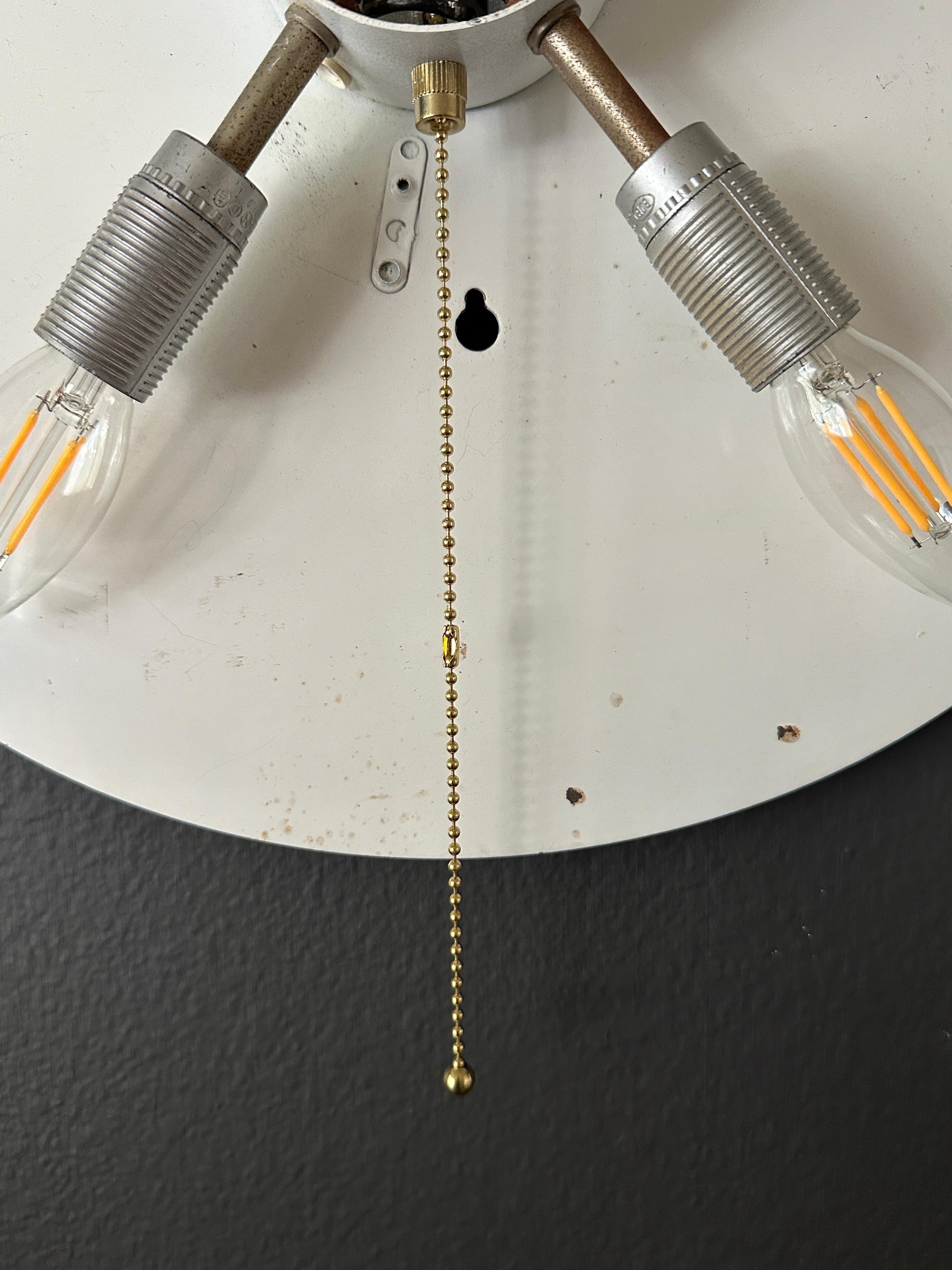 Beleuchteter Acryl-Nachtspiegel im Angebot 6