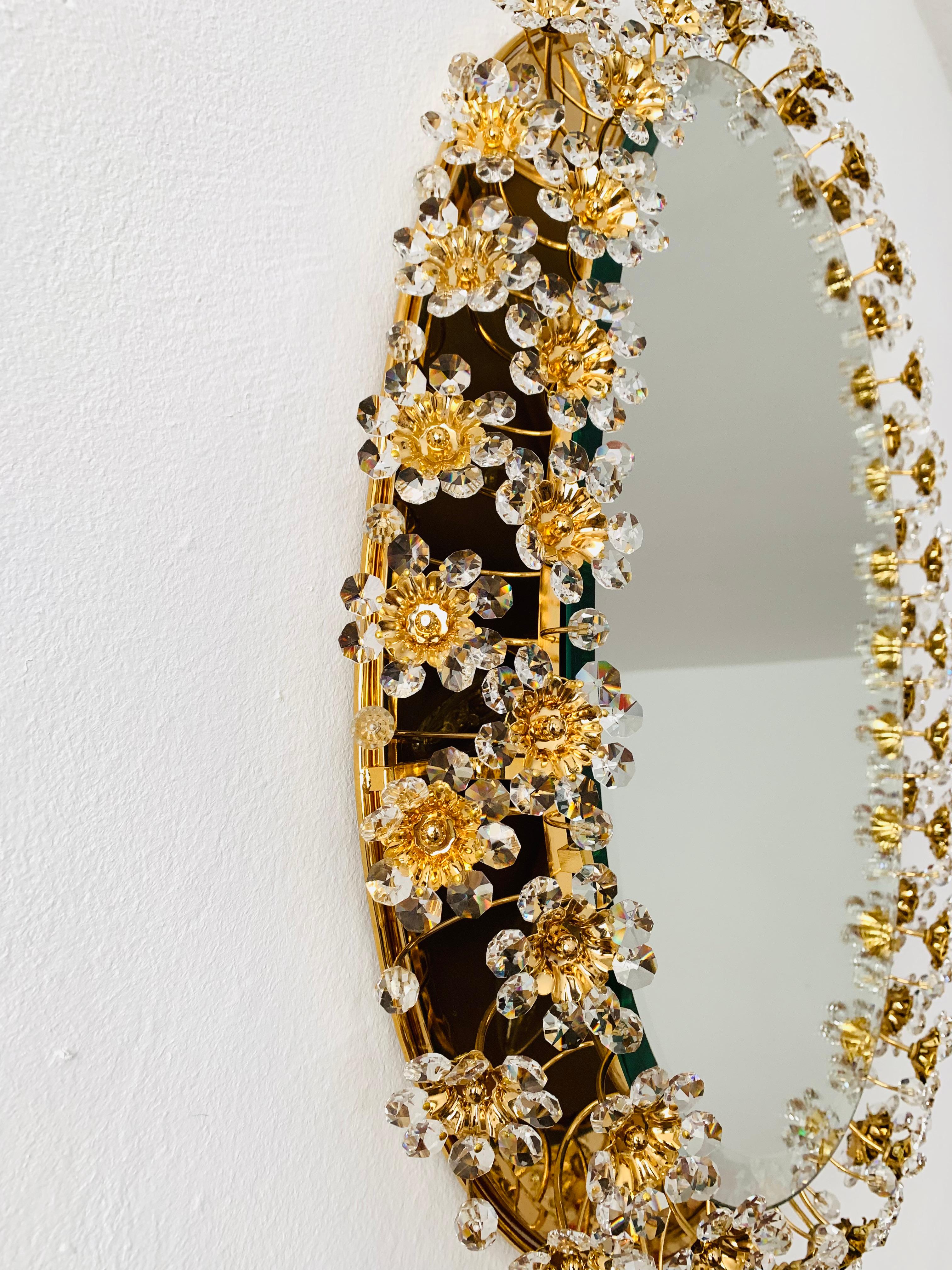Milieu du XXe siècle Miroir floral enluminé de Palwa en vente