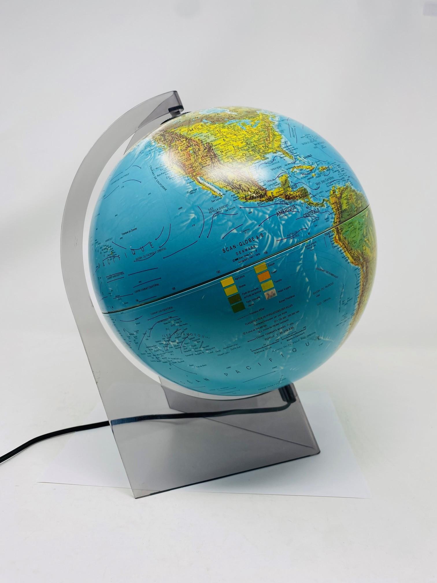 Illuminated French Edition Scan-Globe Denmark 1986 For Sale 2