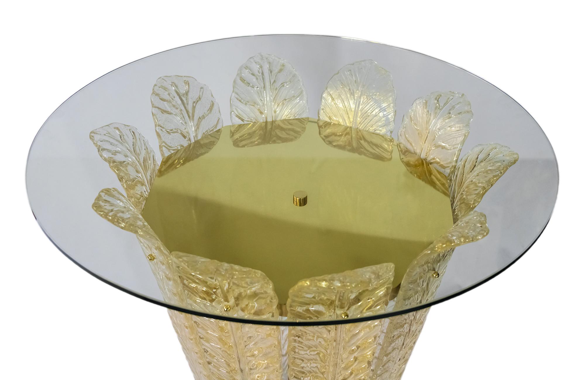 Illuminated Italian Side Table with Murano Glass Leaf Decor For Sale 2