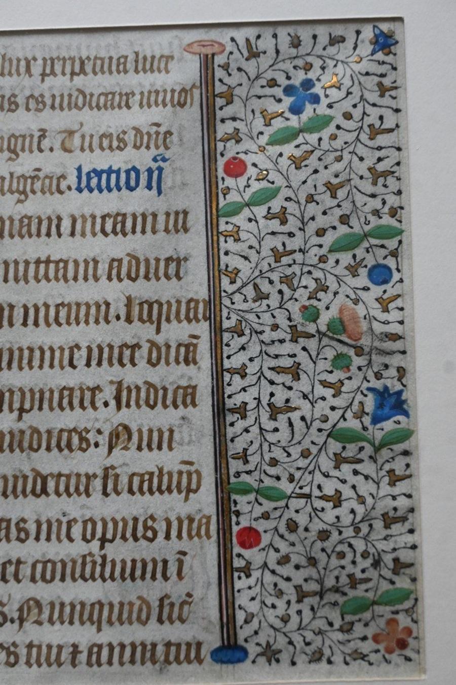 Peint à la main Parchemin de manuscrit enluminé, période gothique, 15e siècle en vente