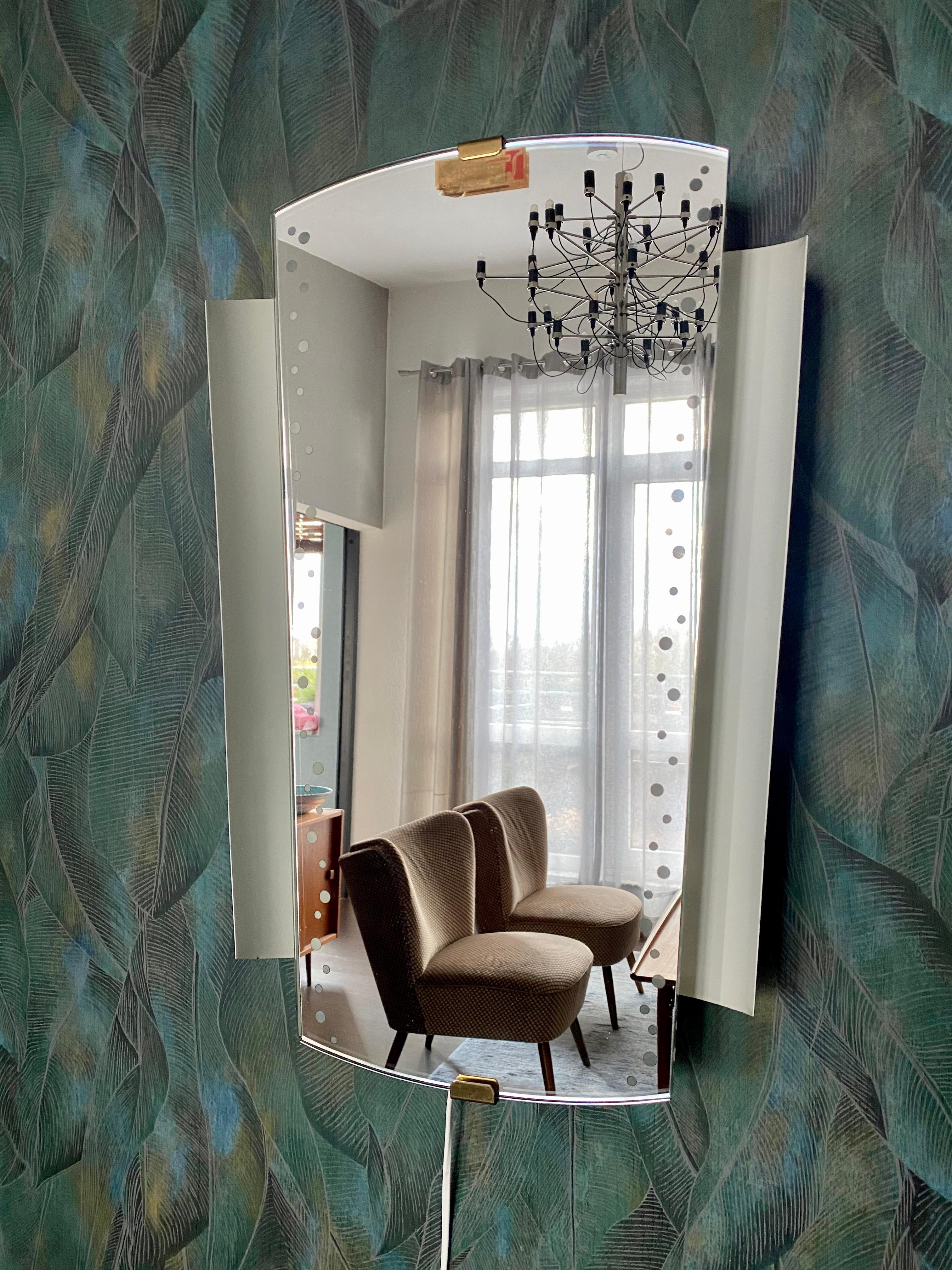 Mid-Century Modern Illuminated mirror by Ernest Igl for Hillebrand For Sale