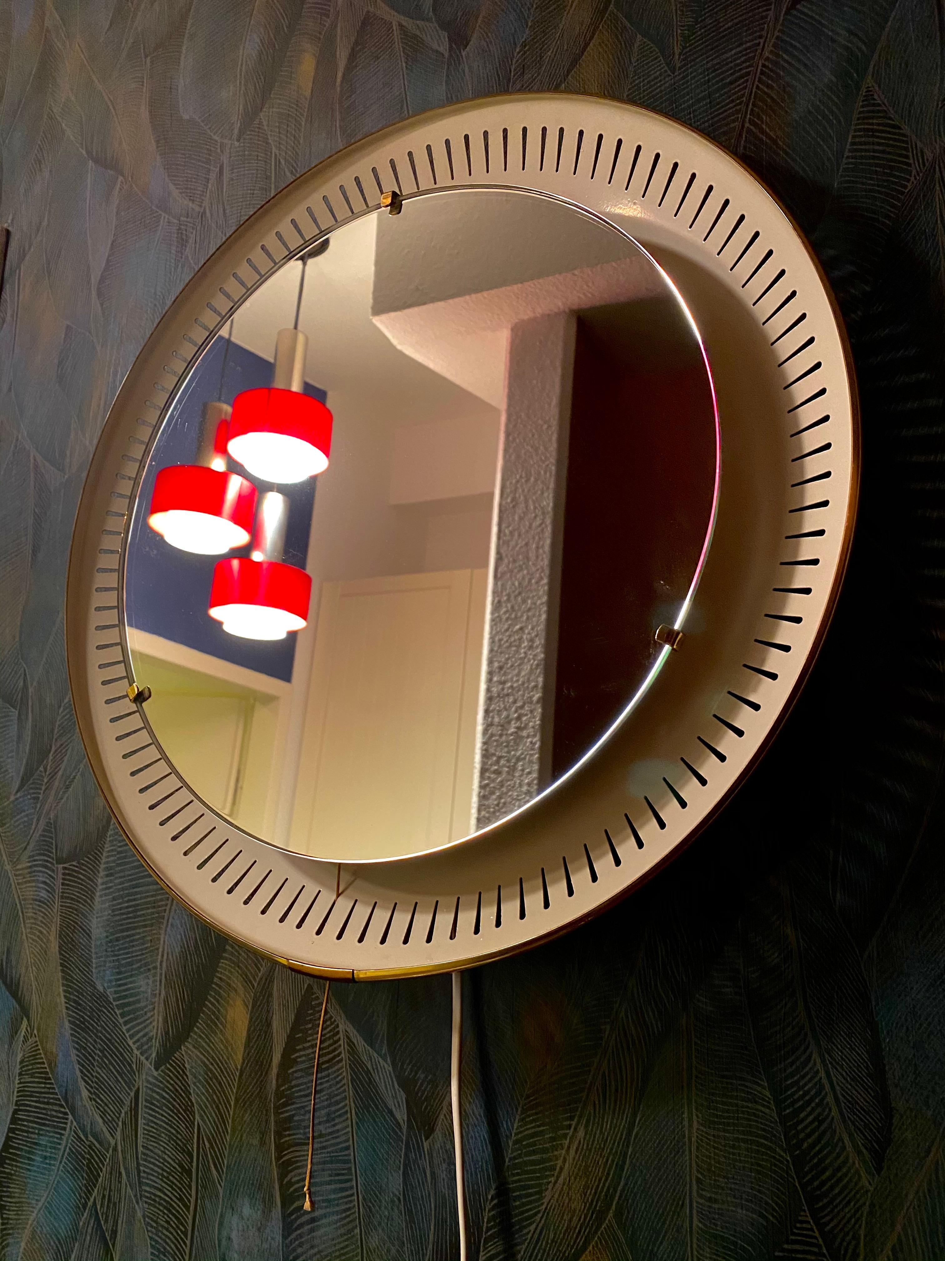 Mid-Century Modern Miroir éclairé Ernest Igl pour Hillebrand en vente
