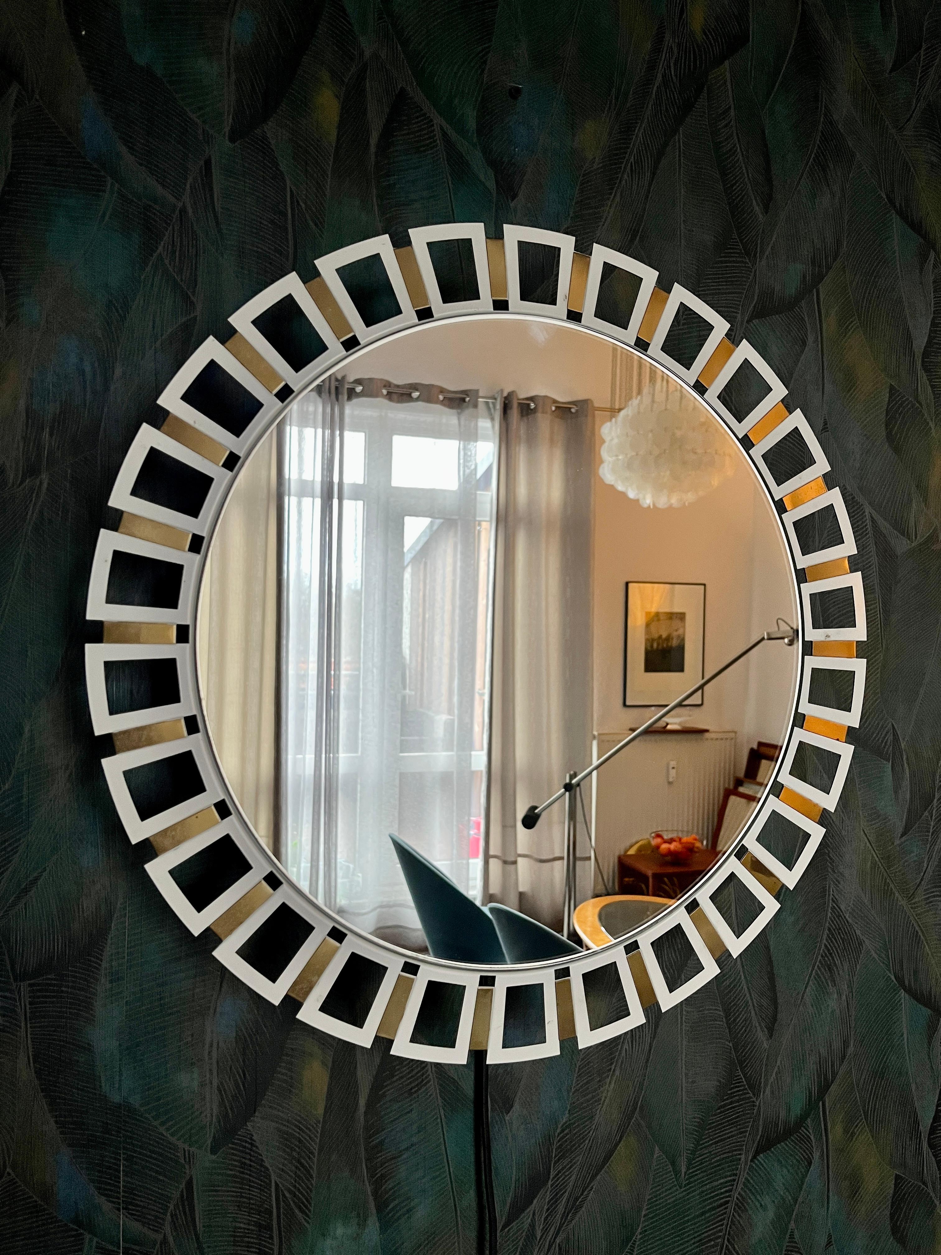 Illuminated mirror by Ernest Igl for Hillebrand For Sale 1