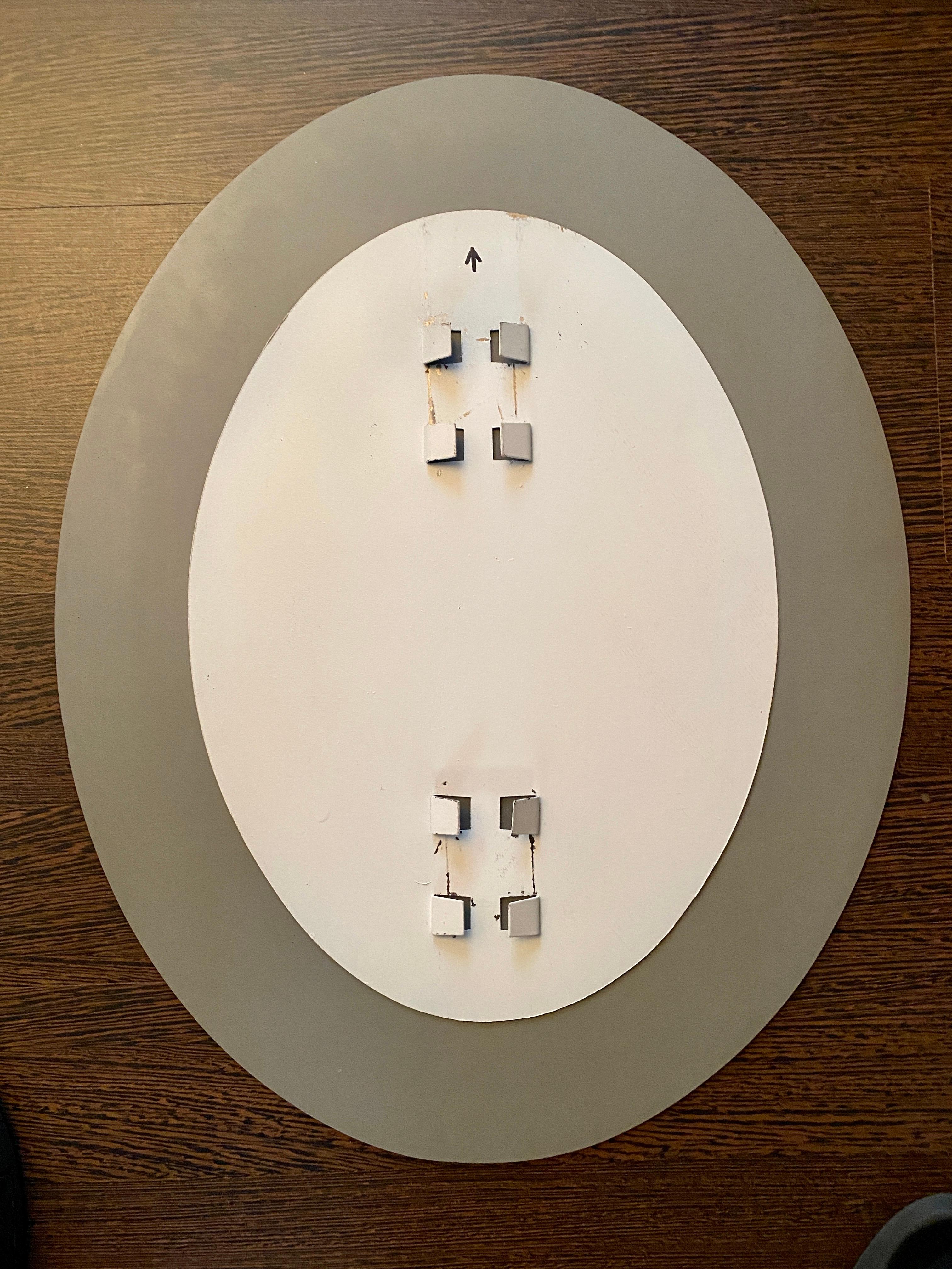 Illuminated mirror by Hillebrand For Sale 3