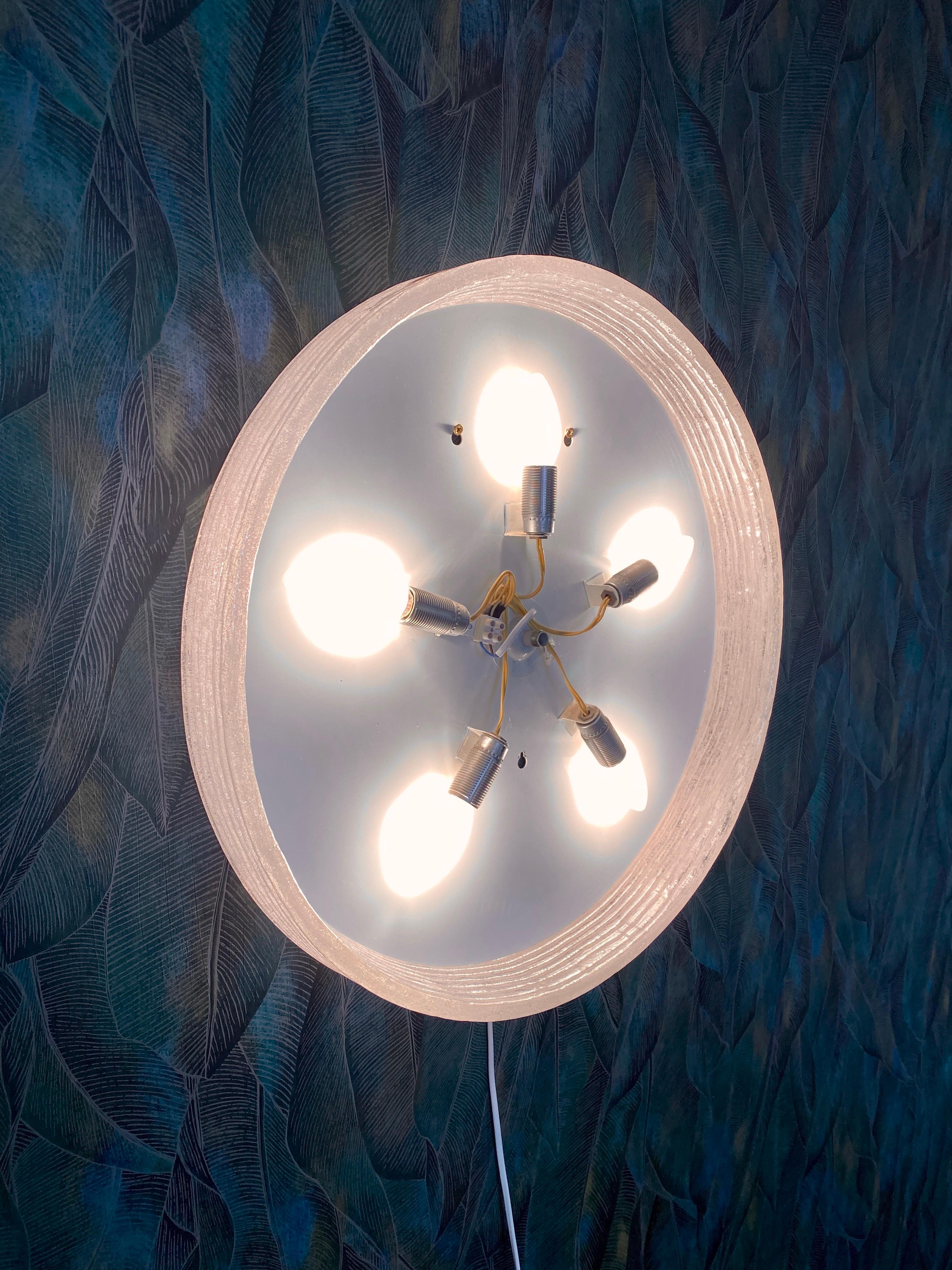 Specchio illuminato di Hillebrand in vendita 5