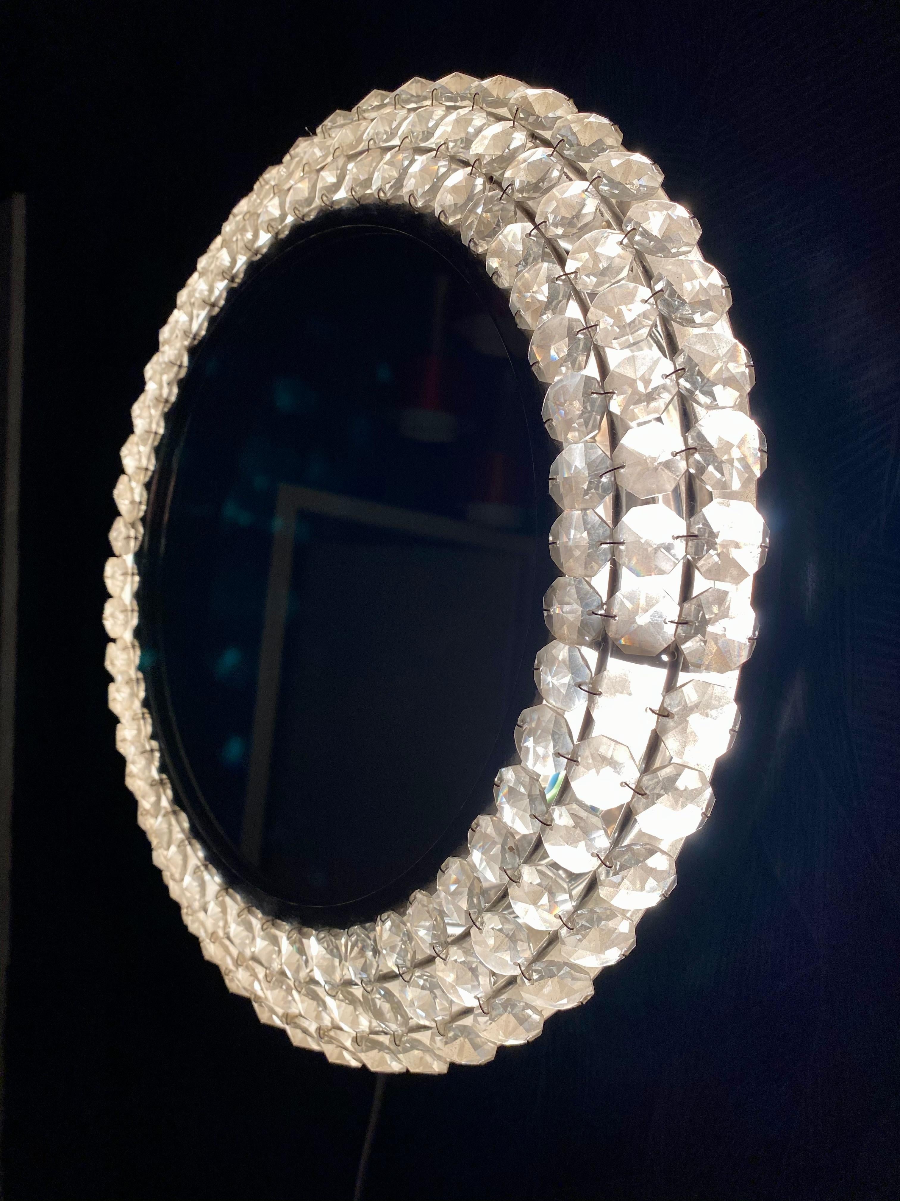 Mid-Century Modern Illuminated mirror by Hillebrand For Sale