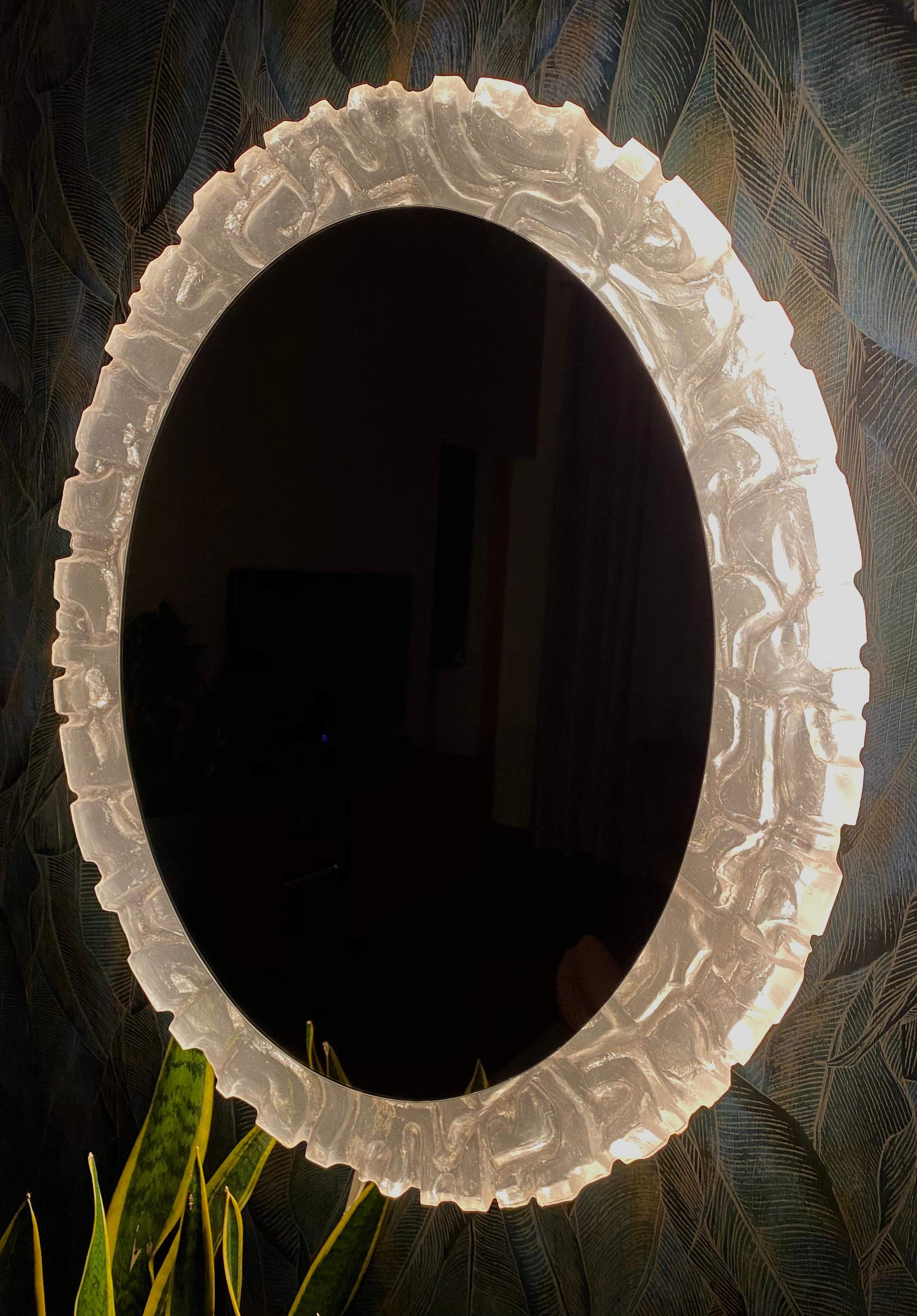 Late 20th Century Illuminated mirror by Hillebrand For Sale