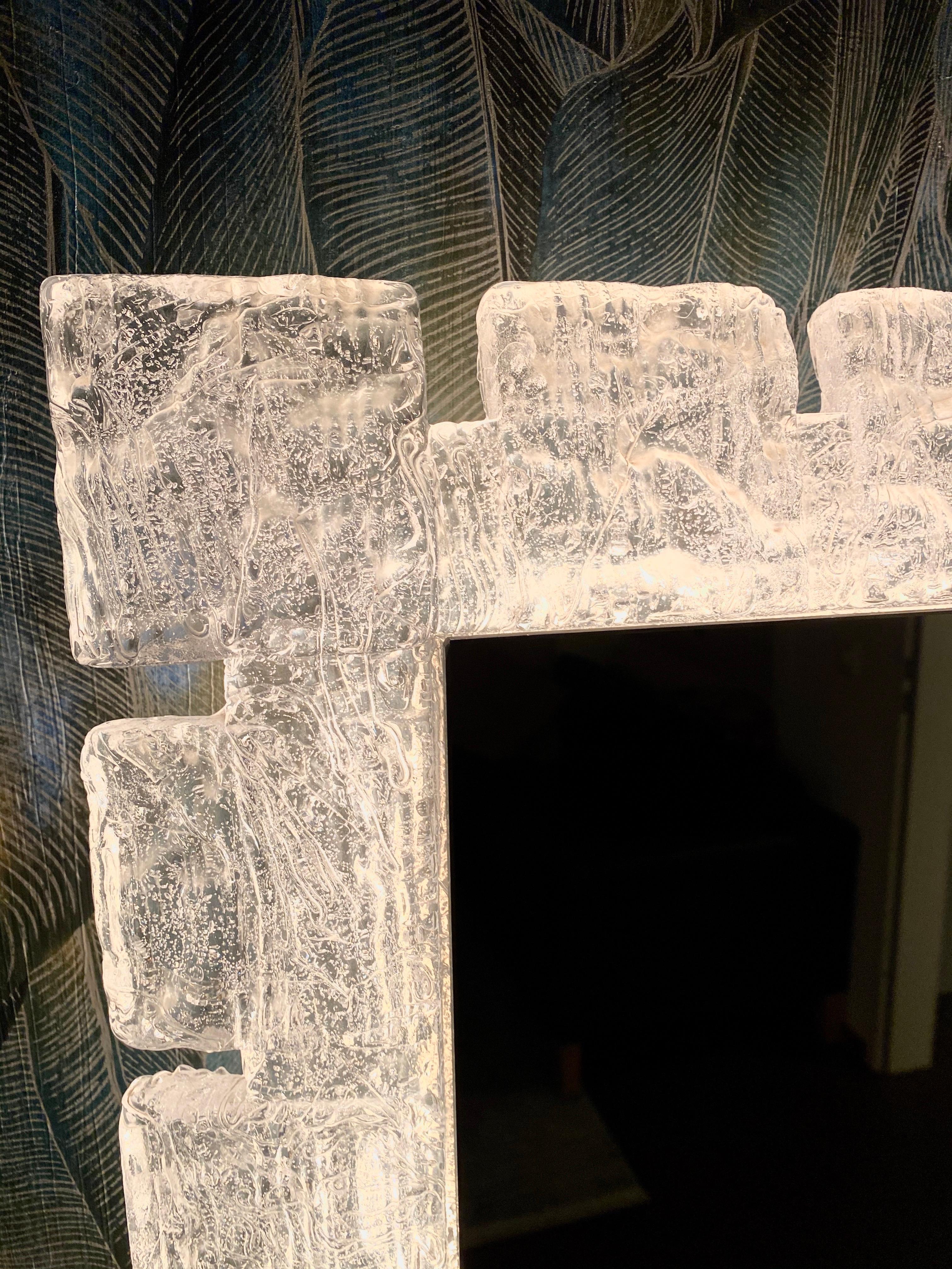 Illuminated mirror by Hillebrand For Sale 1