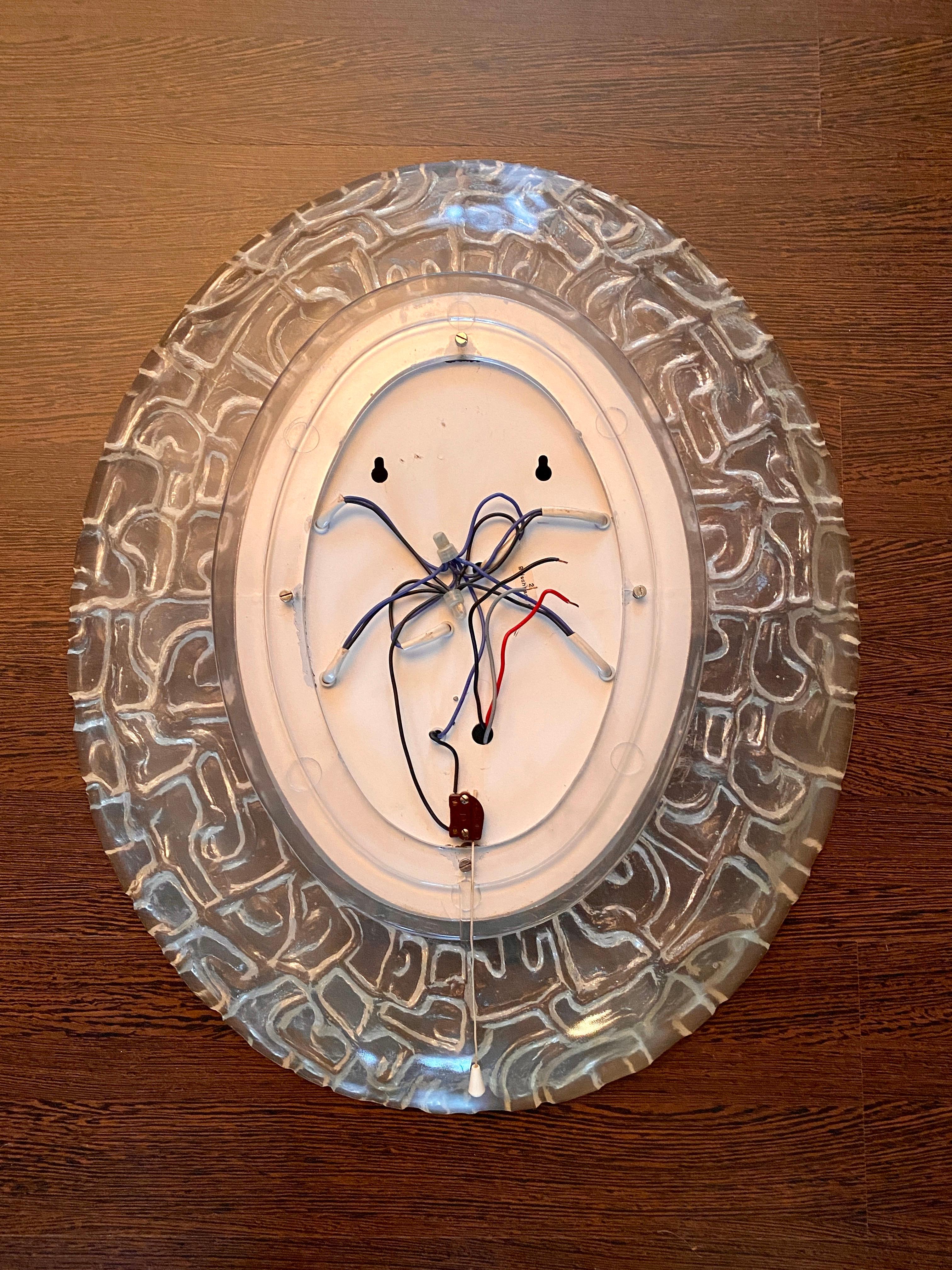 Illuminated mirror by Hillebrand For Sale 2