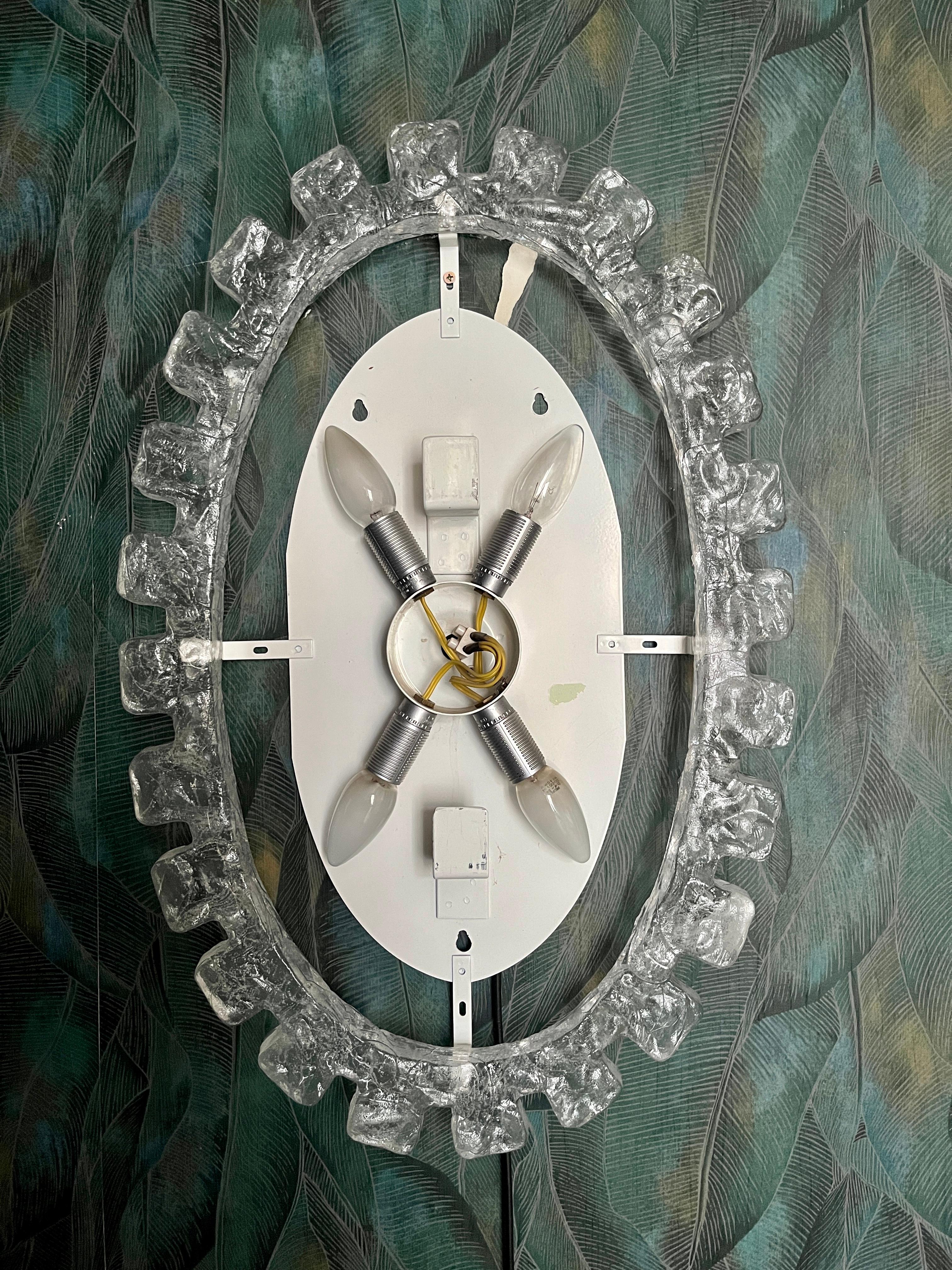 Specchio illuminato di Hillebrand in vendita 3