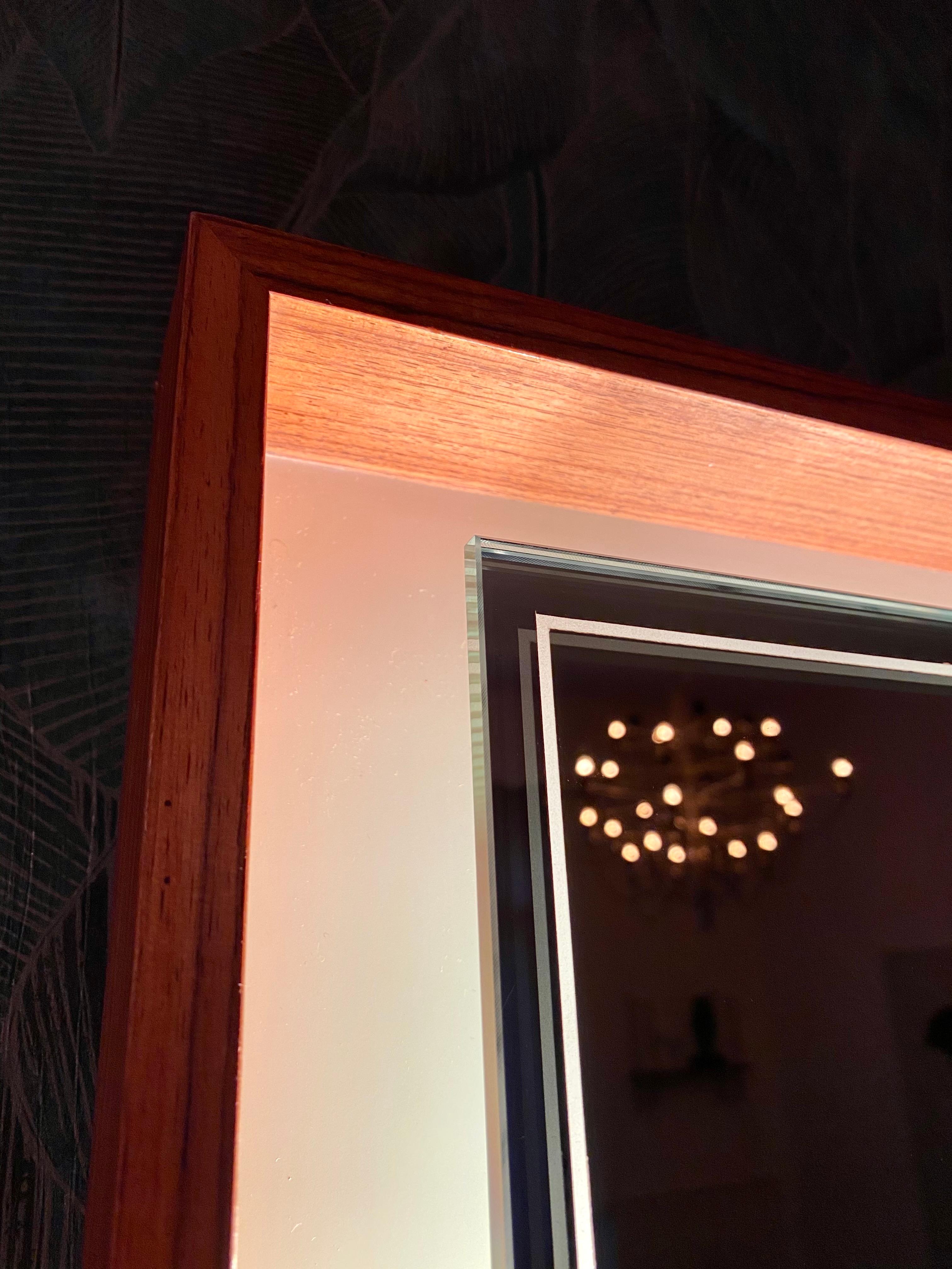 Fin du 20e siècle Miroir éclairé Hillebrand modèle Gothenburg en vente