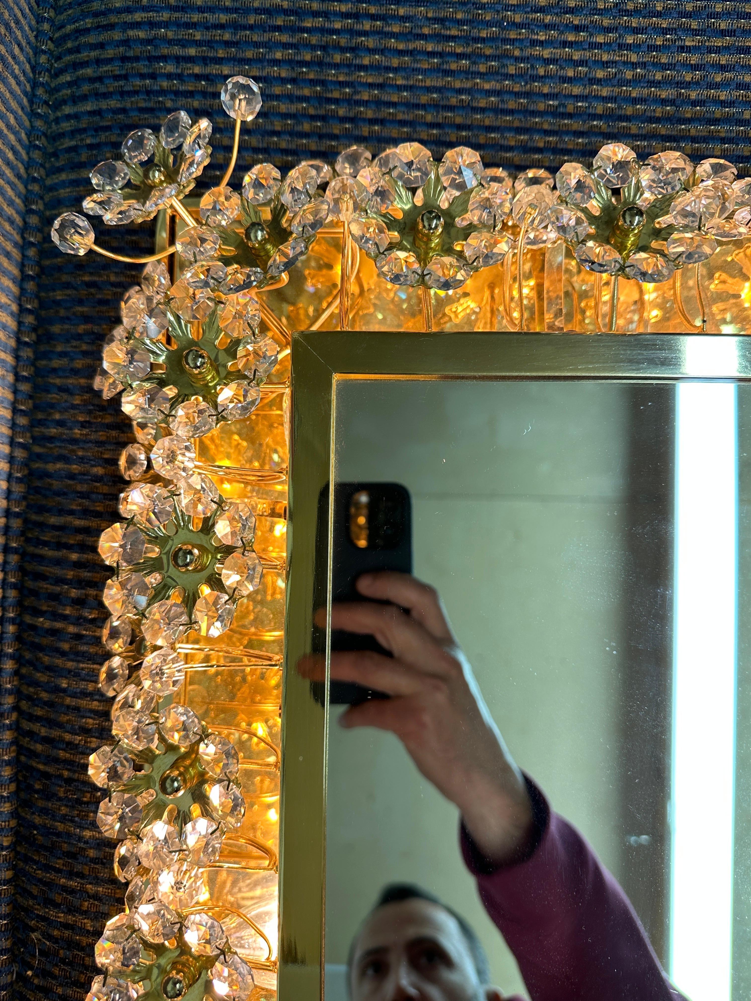 Illuminated Mirror with Crystal Flowers by Palwa In Good Condition For Sale In North Hollywood, CA