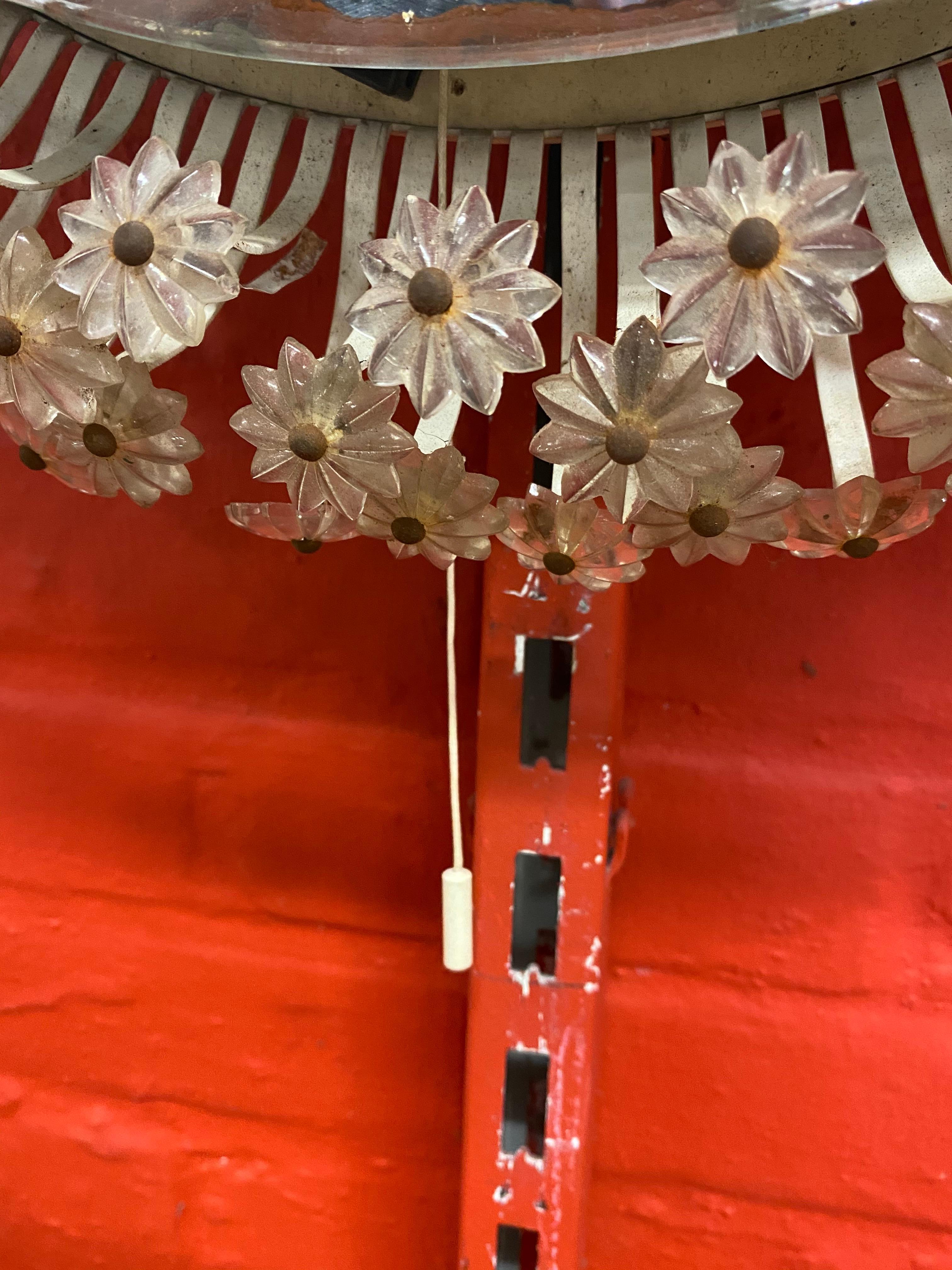 Verre Miroir éclairé avec cadre floral d'Emil Stejnar en vente