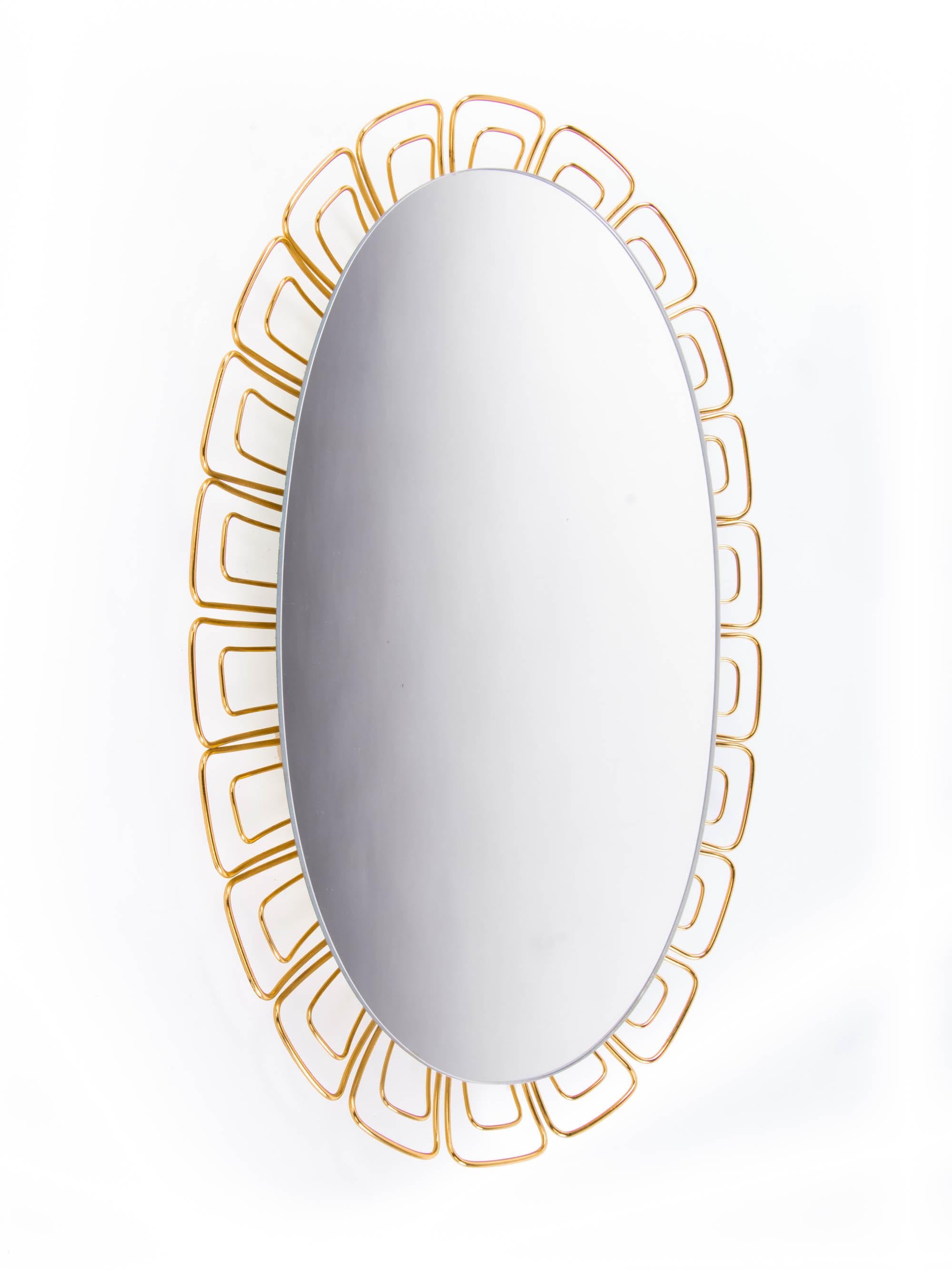 Milieu du XXe siècle Miroir rétro-éclairé ovale 26