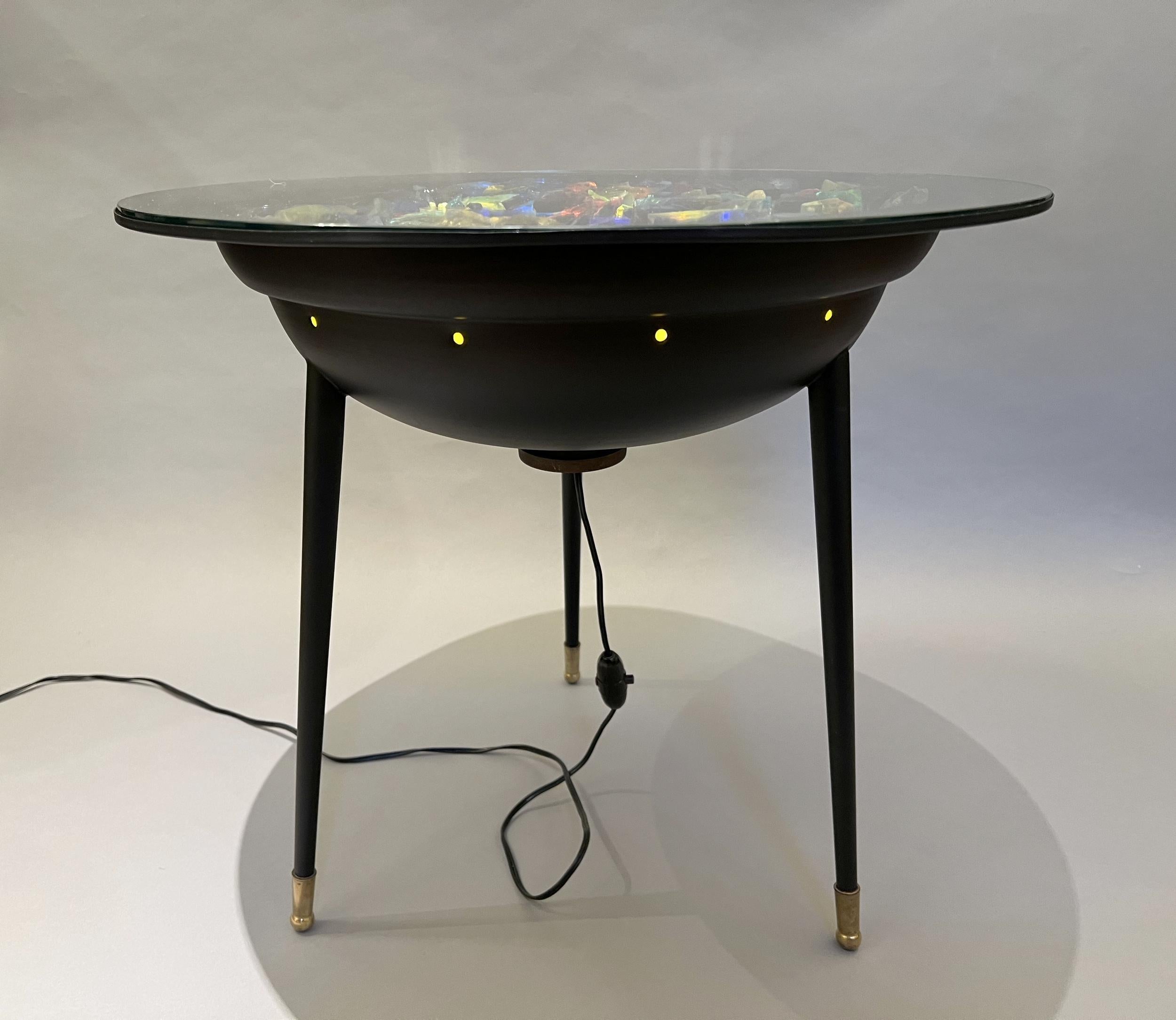 French Illuminated pedestal table, attributed to Jean-Simon Labret, circa 1950 / 1960 For Sale