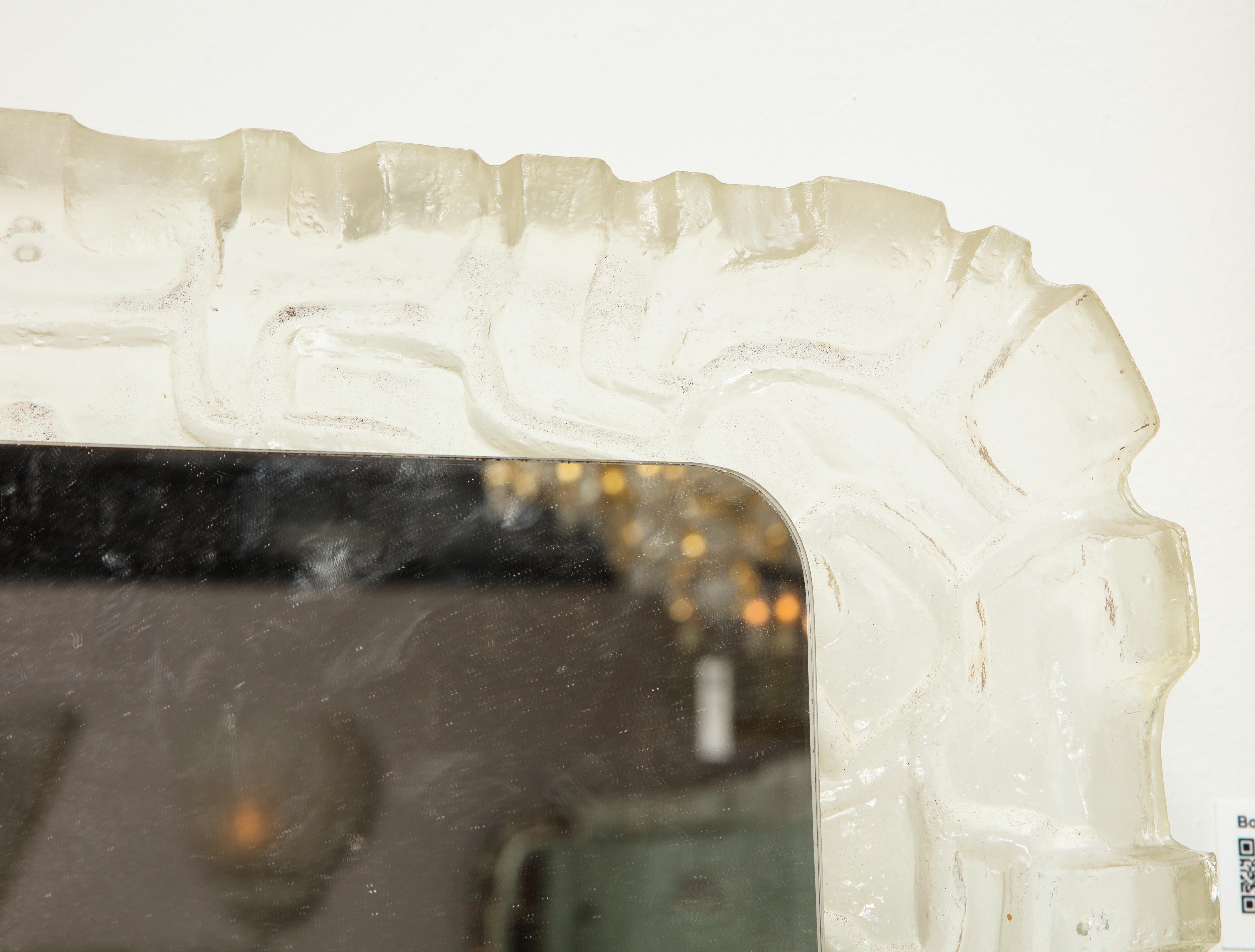 Illuminated Rectangular Mirror with Molded Resin Scalloped Frame 2