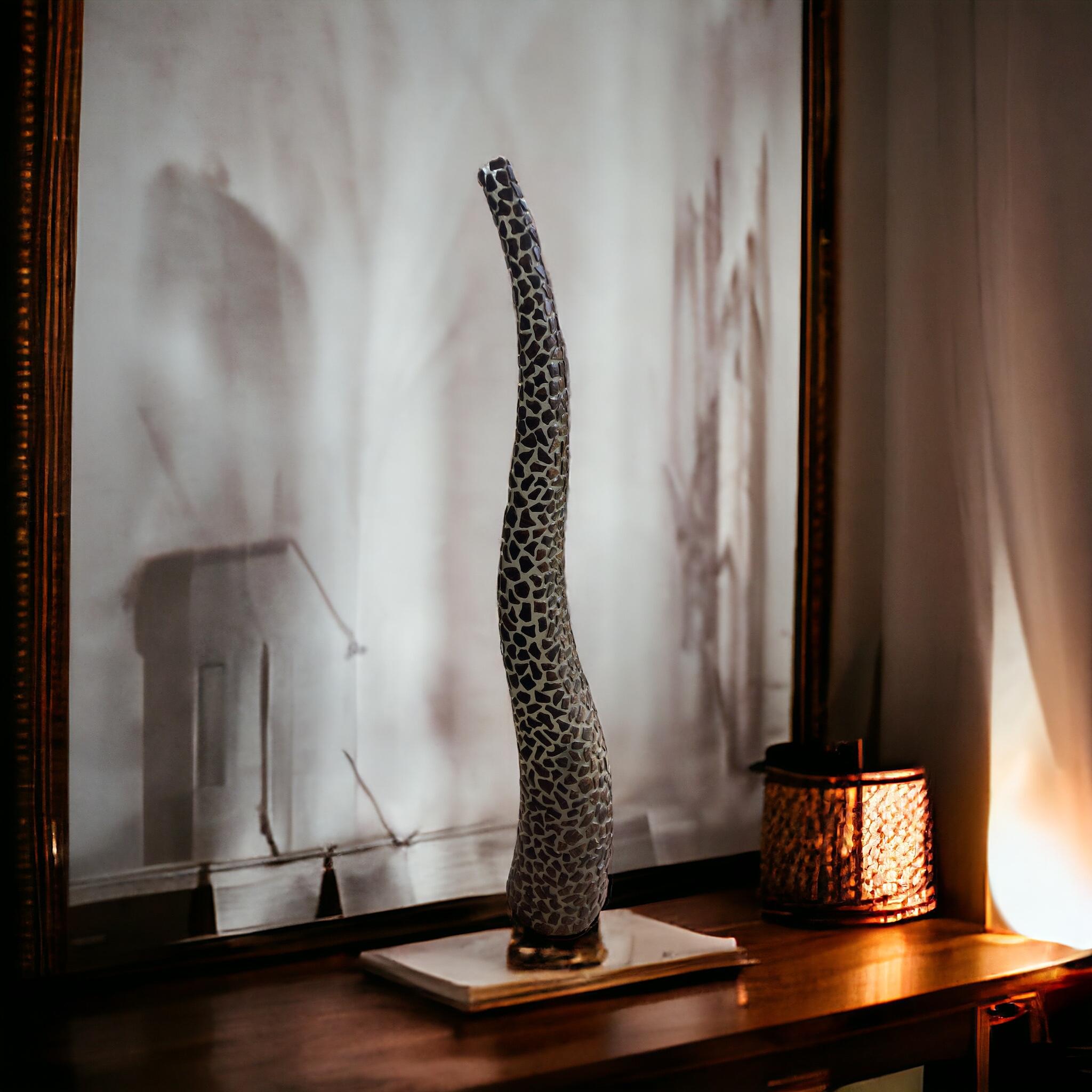 Mid-Century Modern Lampadaire ou lampe de table sculpture en résine enluminée en vente